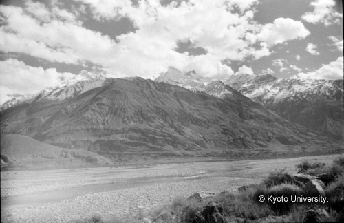 ヒンズークシ地域撮影フィルム : LF-11-18 (1)