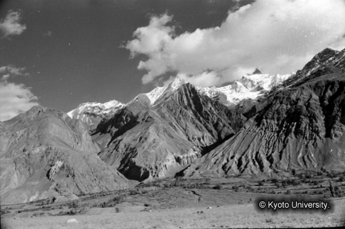 ヒンズークシ地域撮影フィルム : LF-12-8 (1)