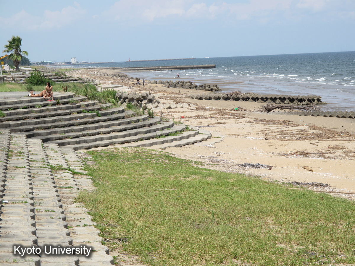 津管内　田中川　樋門の北（2010） (1)