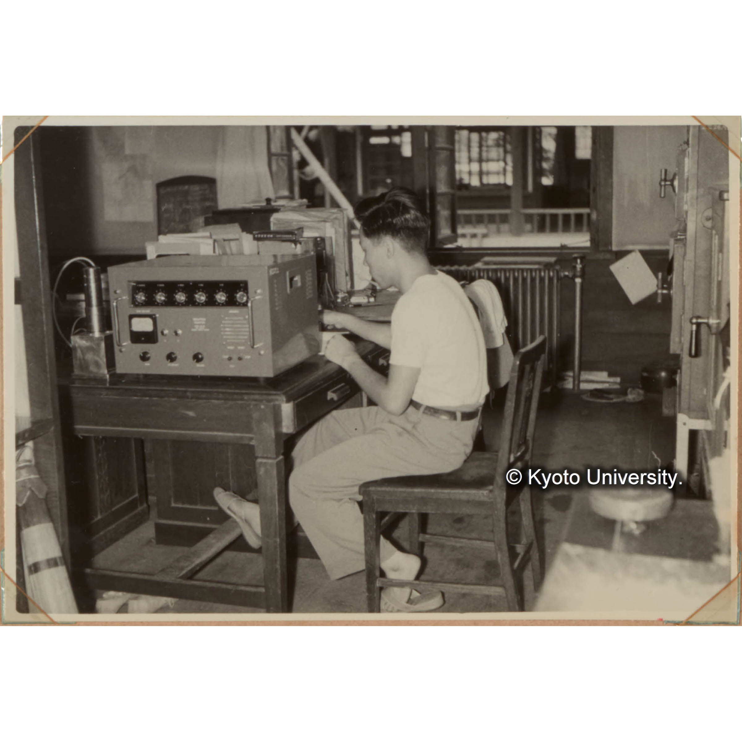 研究部の放射能測定室 (1)