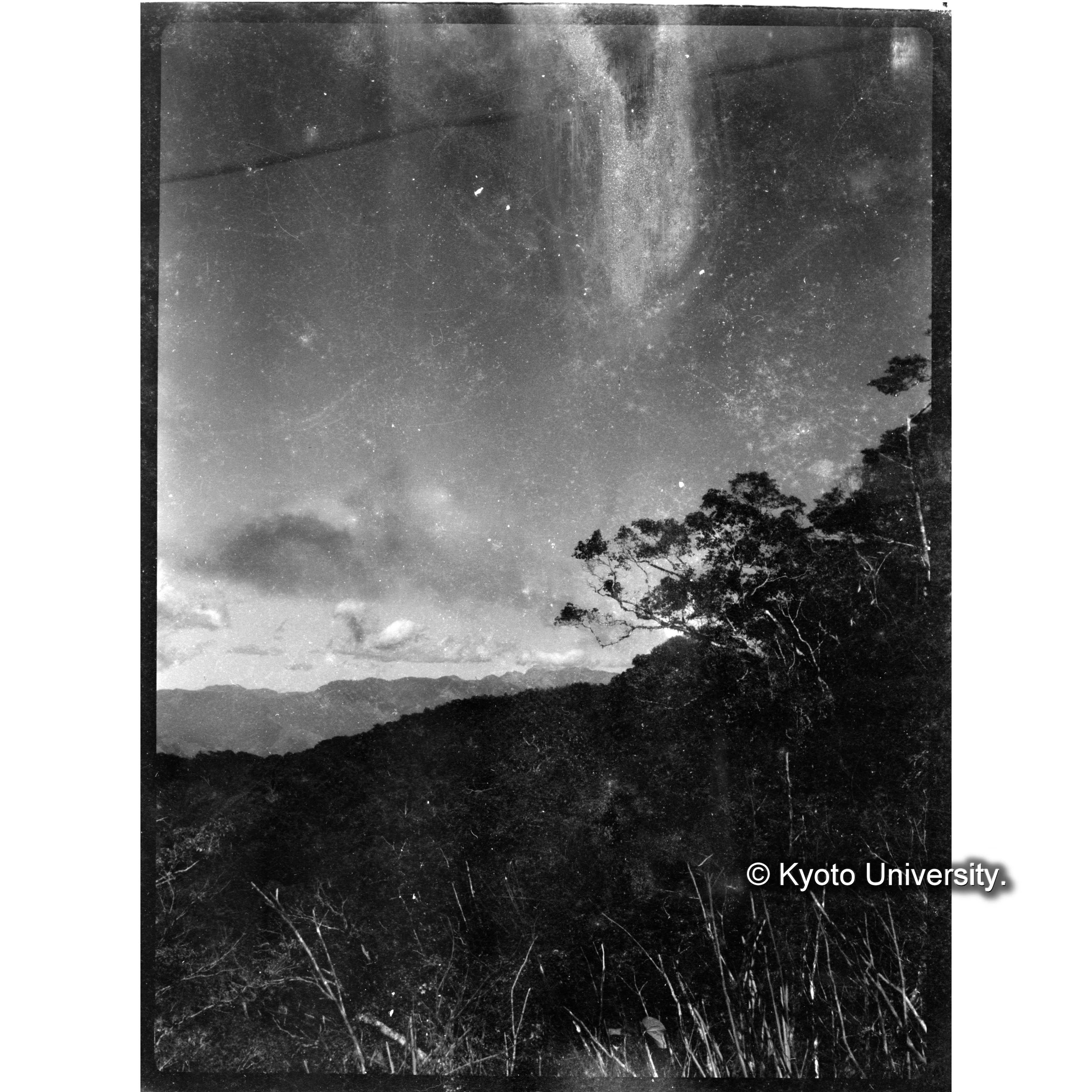 藤枝駐在所より新高山遠望 (1)