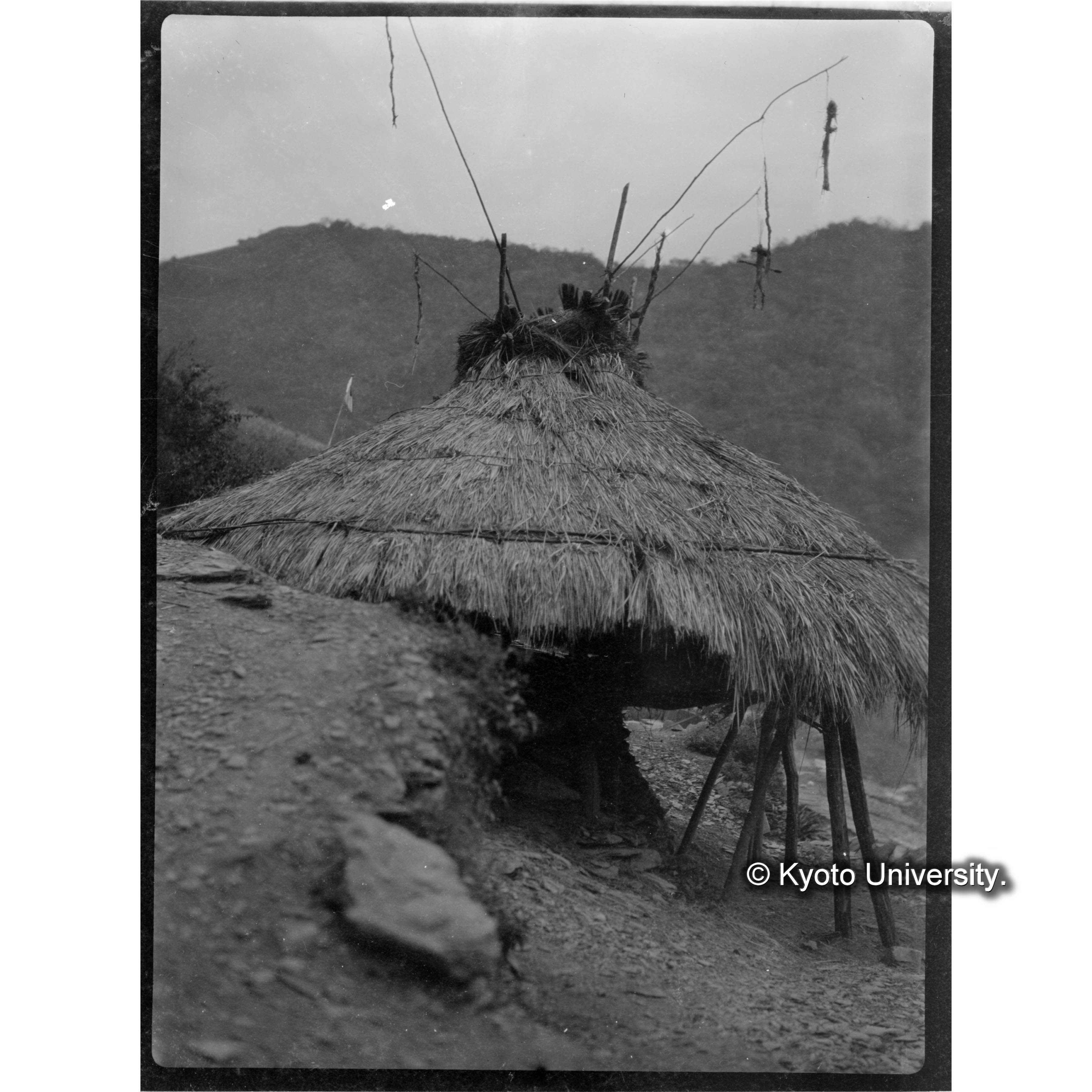 マガ社の小屋 (1)