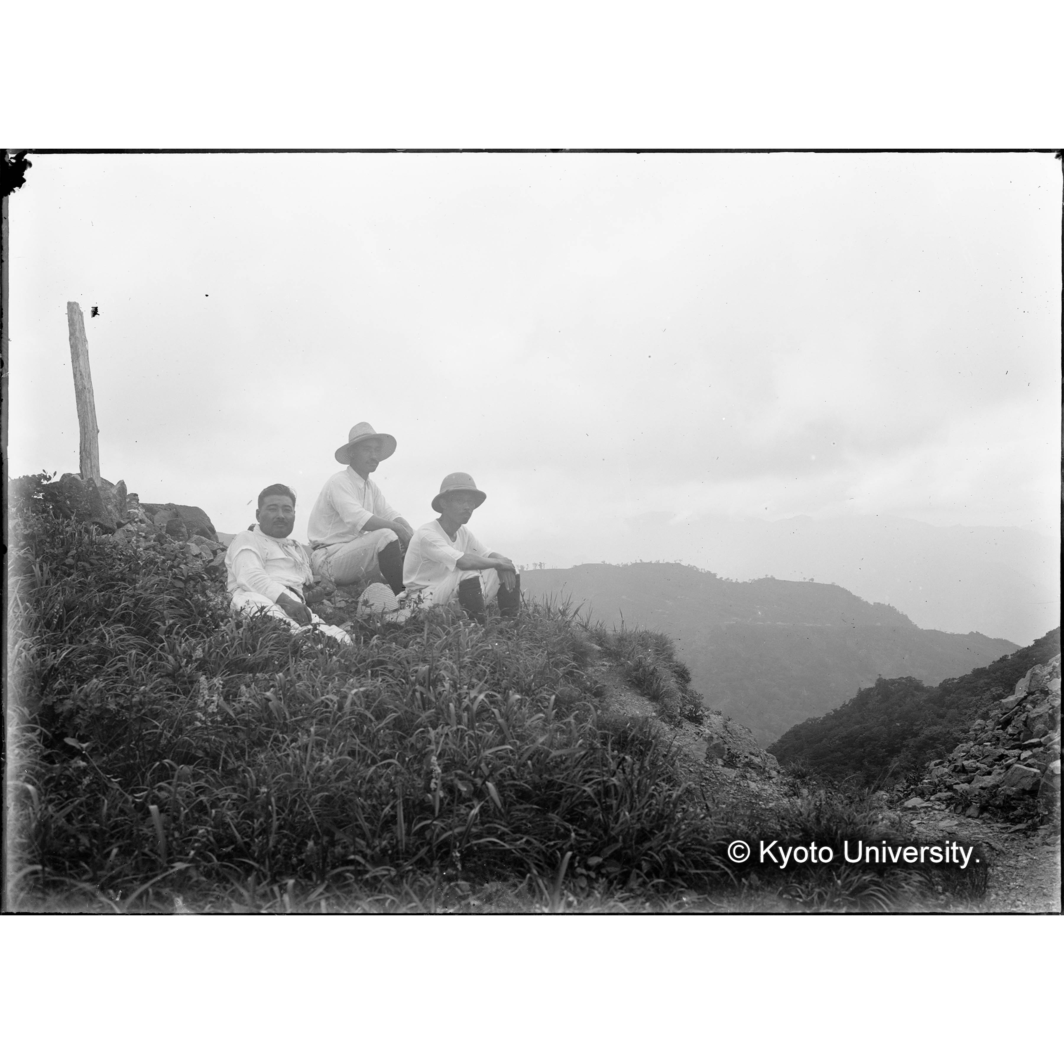 三丁里碧宵峰より九州大学演習林を望む　 (1)