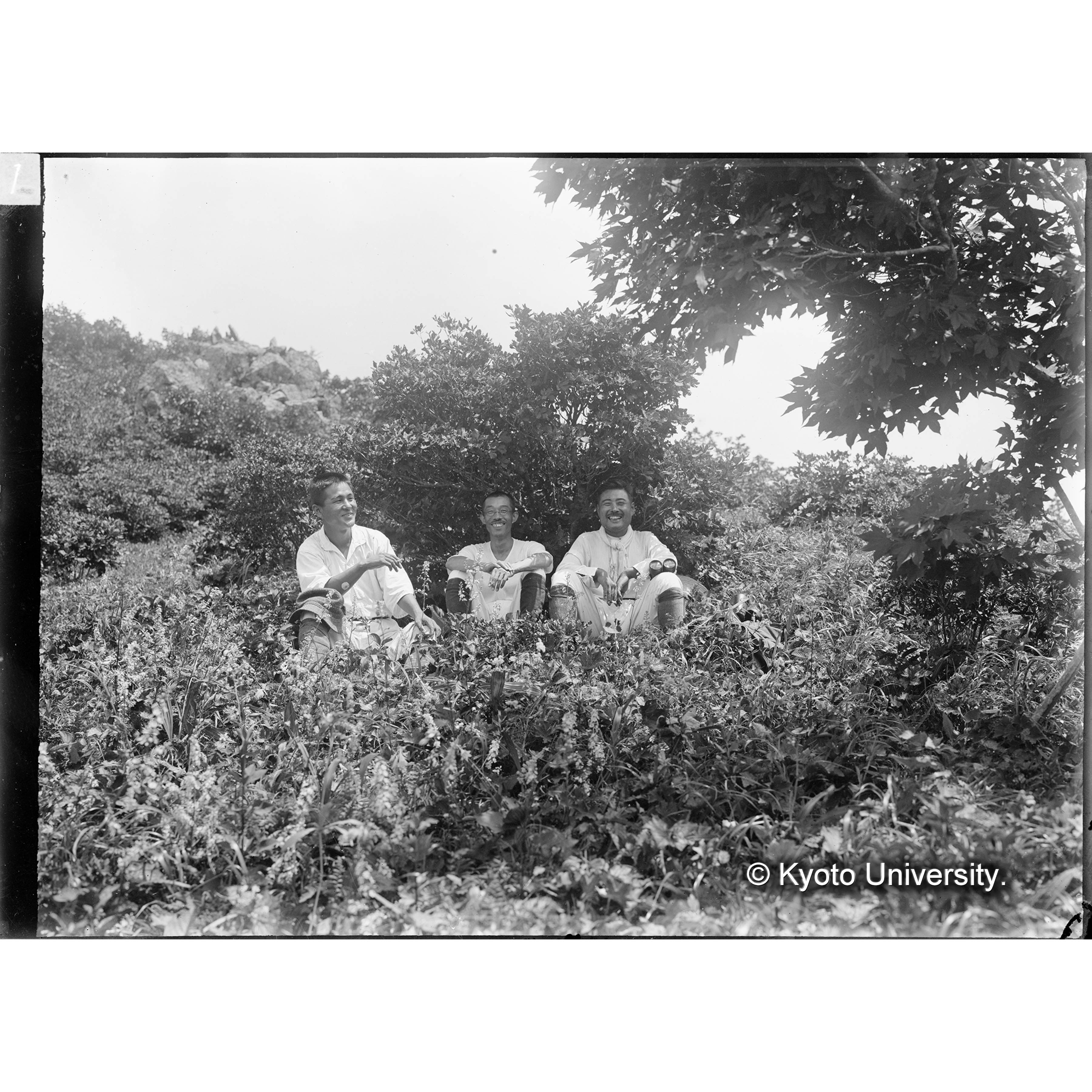 朝鮮演習林内三丁里碧宵峰(?,日比〔昌〕,大槻) (1)