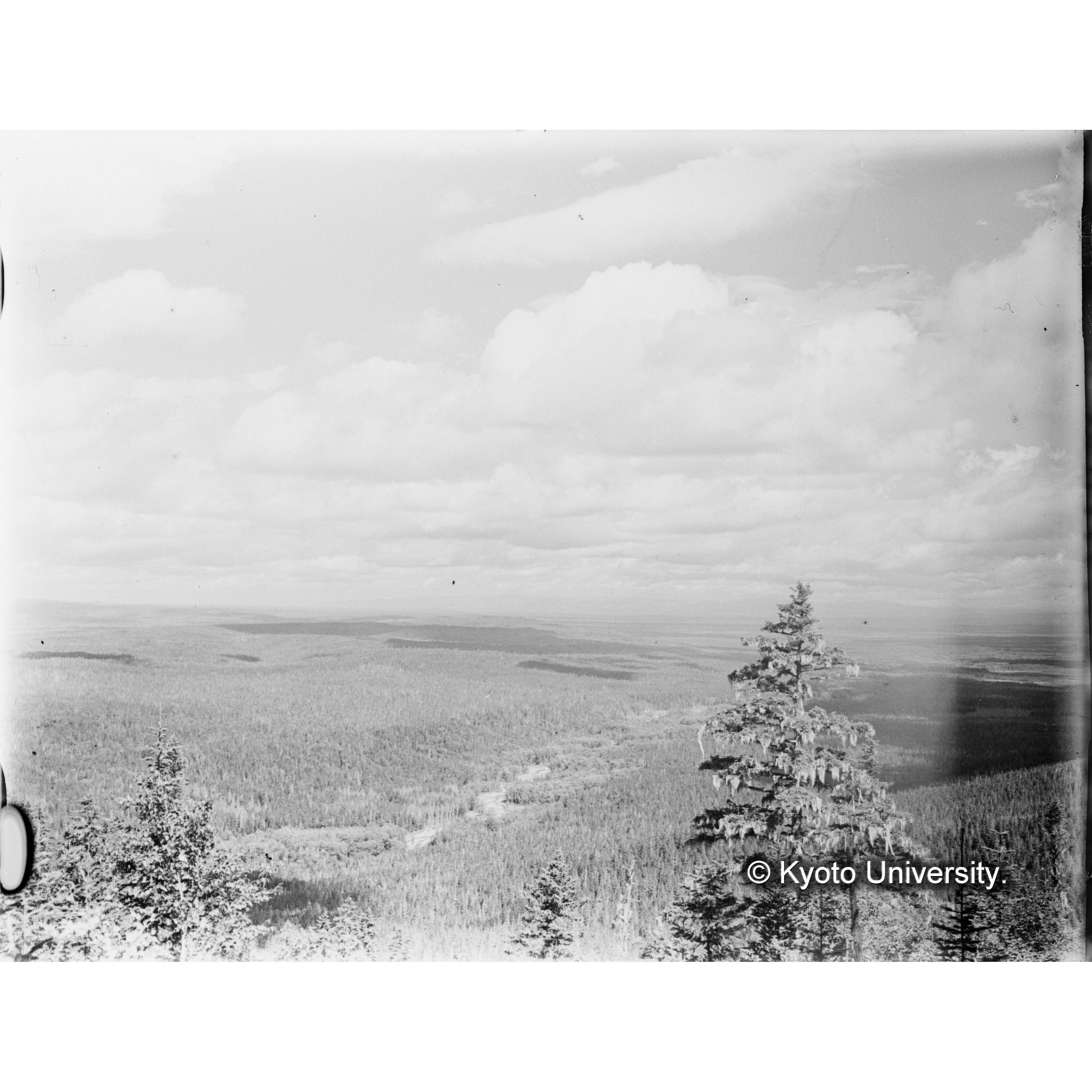 亜屯、前ノ沢流域峰通より田栗沢、一ノ沢流域を望む (1)