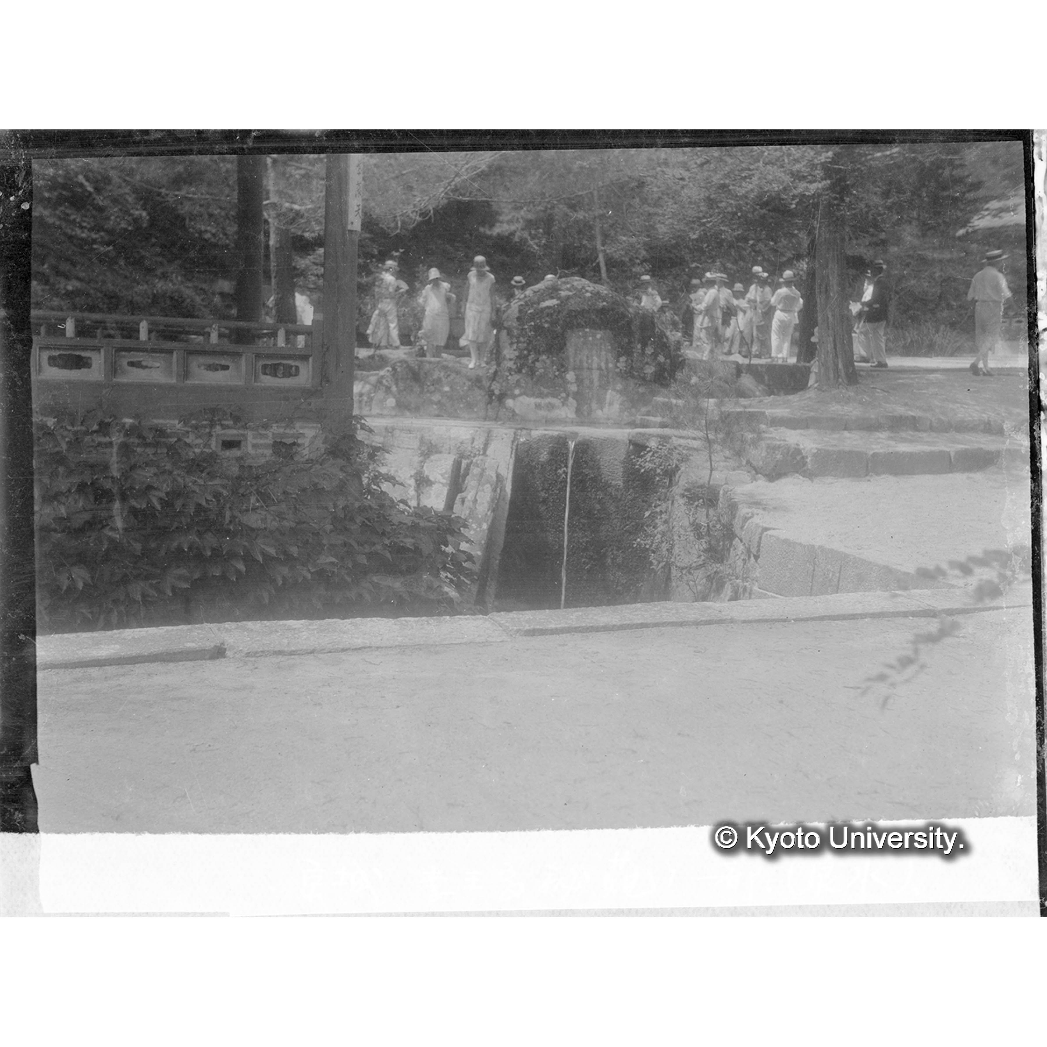 京城李王家秘苑の一部(泉水) (1)