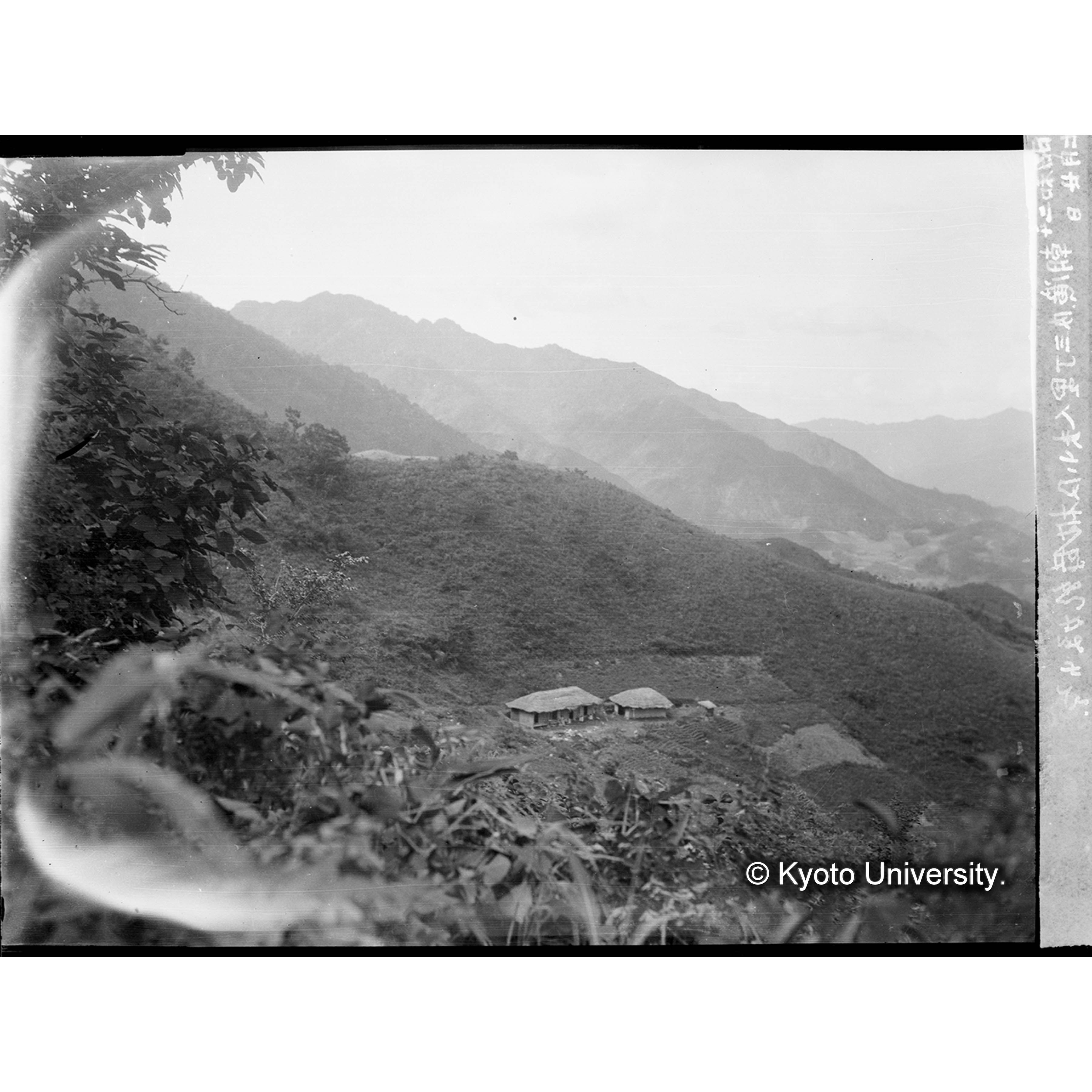 三丁里人夫小屋及椎茸乾燥小屋 (1)