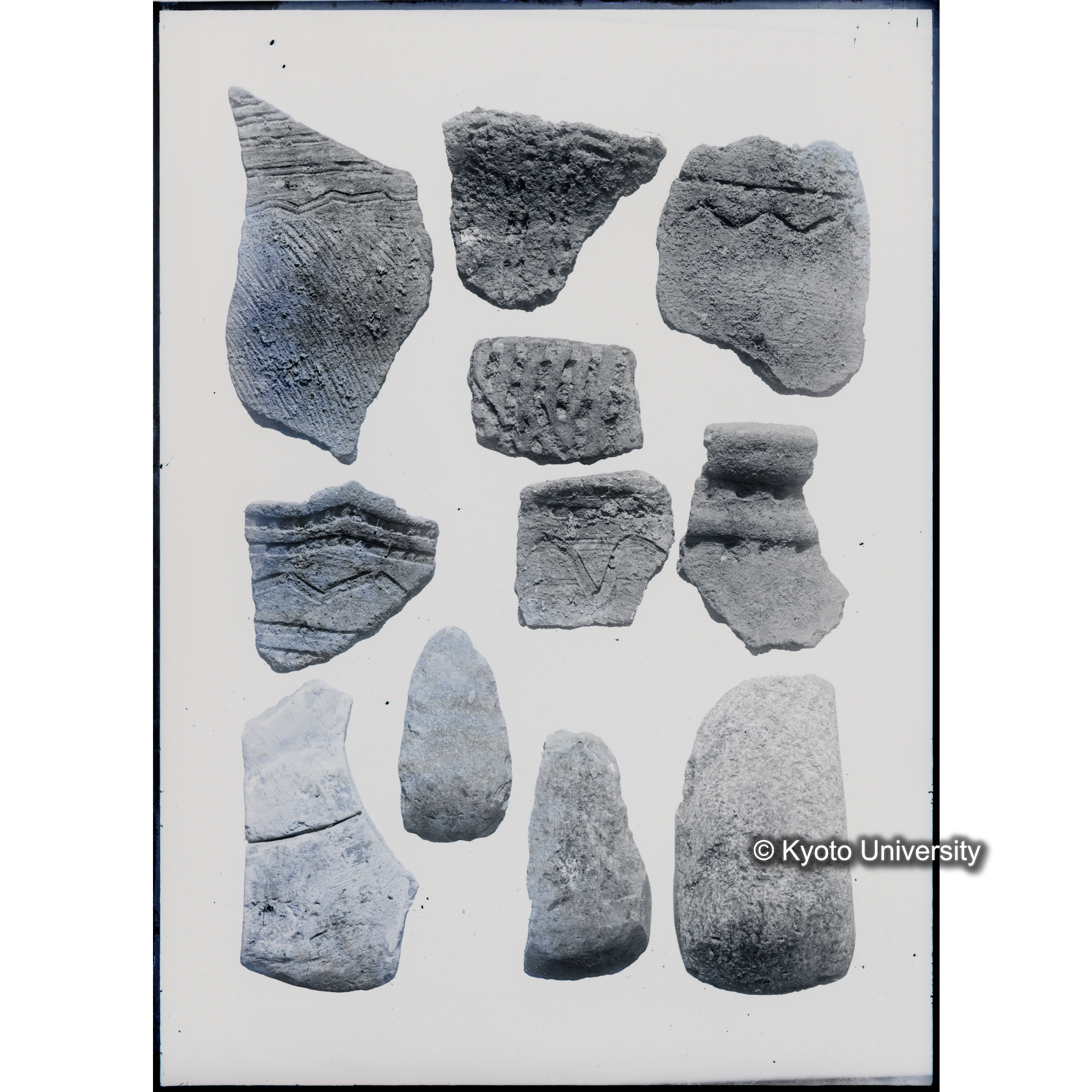 遺物（土器破片3） (1)