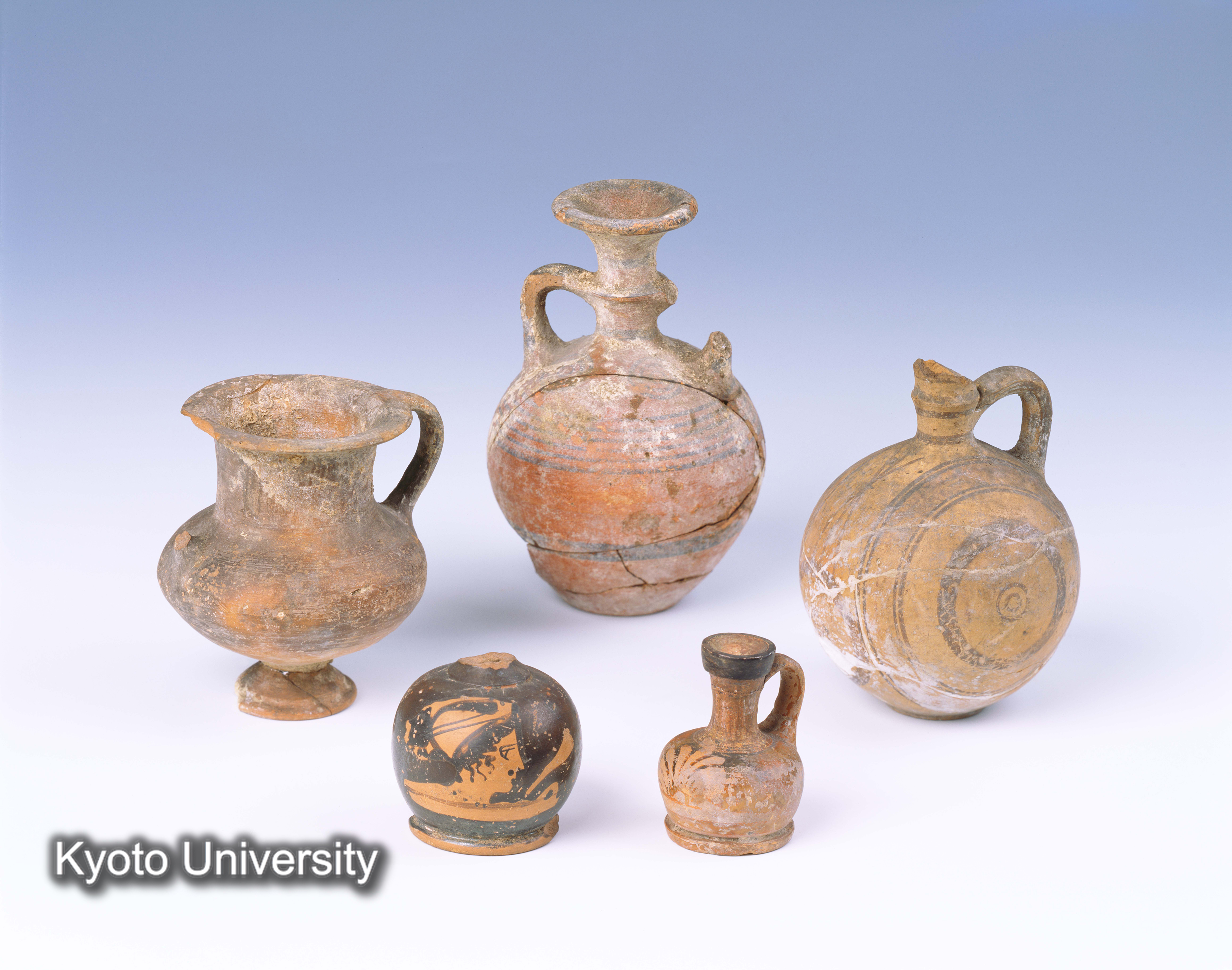 01-028_Daphnae001+002+003+004+006_p003-004 (1)