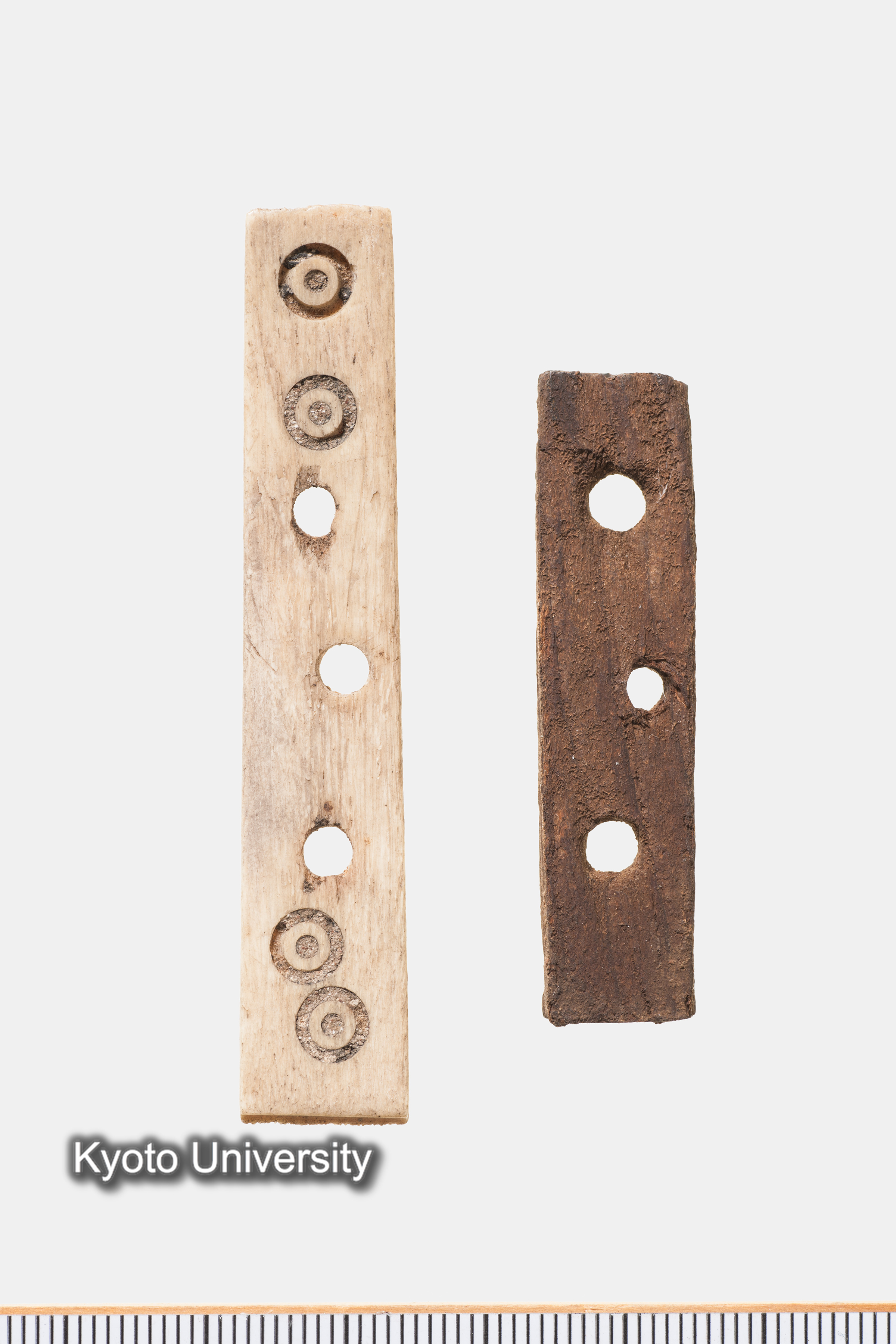 06-370_Oxyrhynchus024i[01-02]_p017-018 (1)