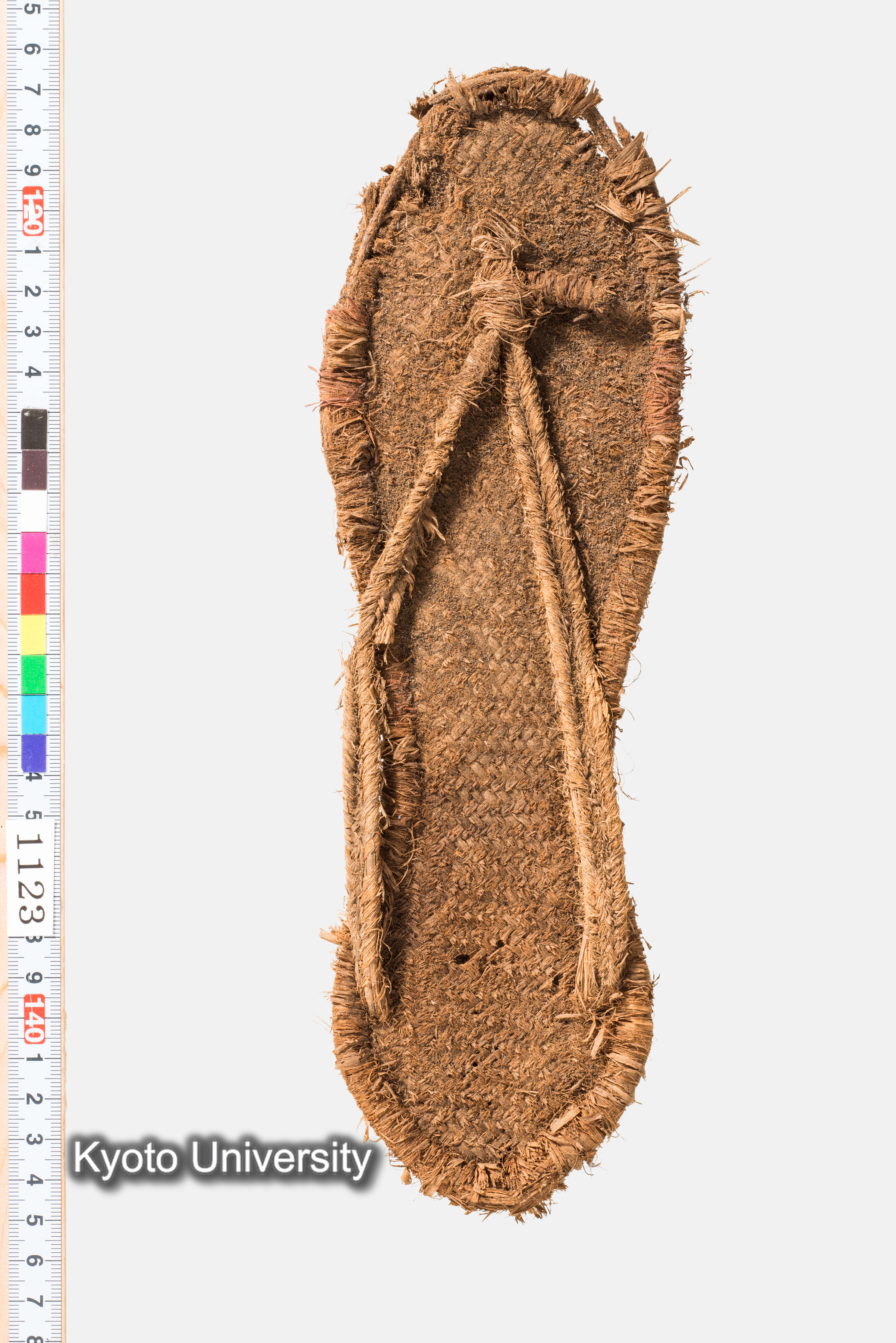 11-003_Textiles005_p143+145 (1)