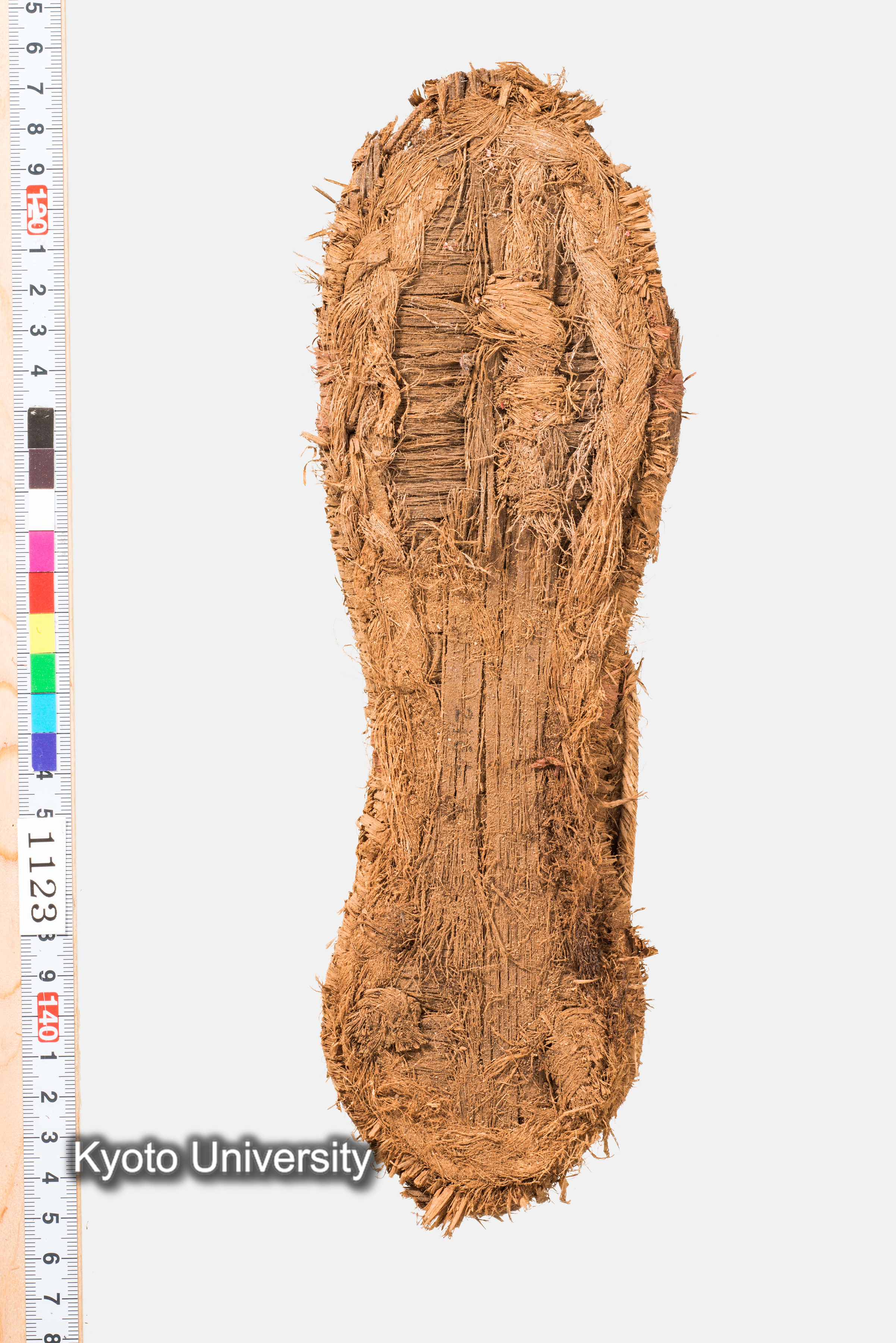 11-004_Textiles005_p143+145 (1)