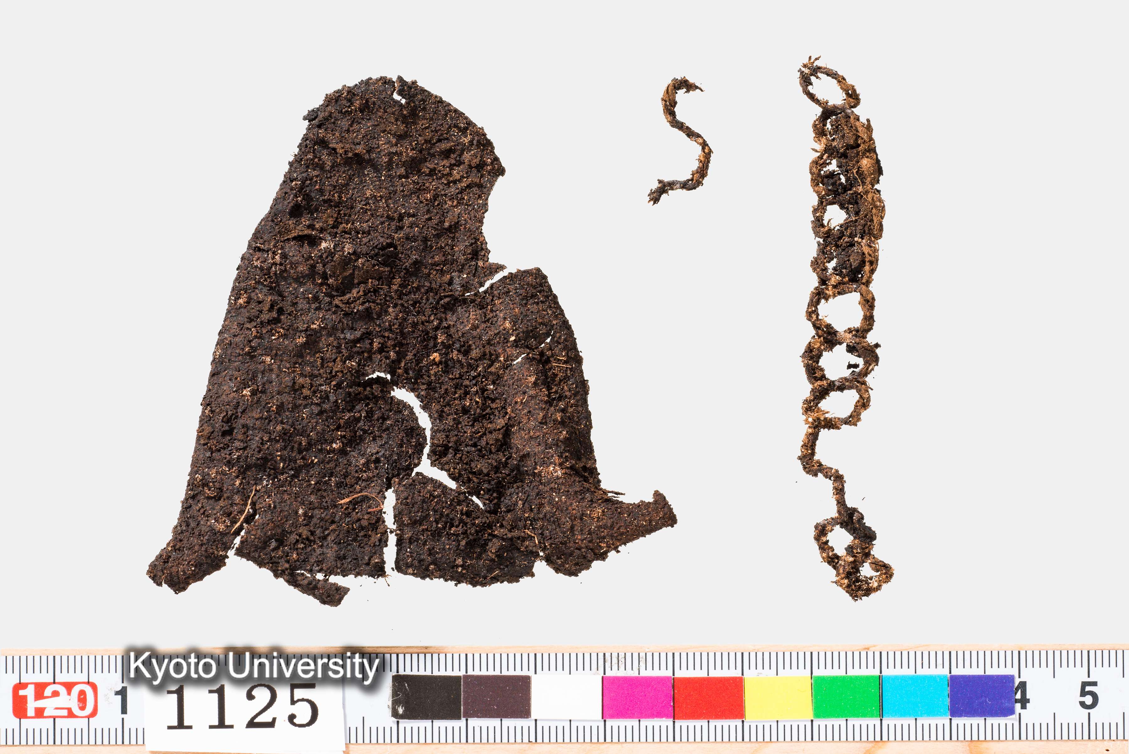 11-028_Leather Objects002_p145 (1)