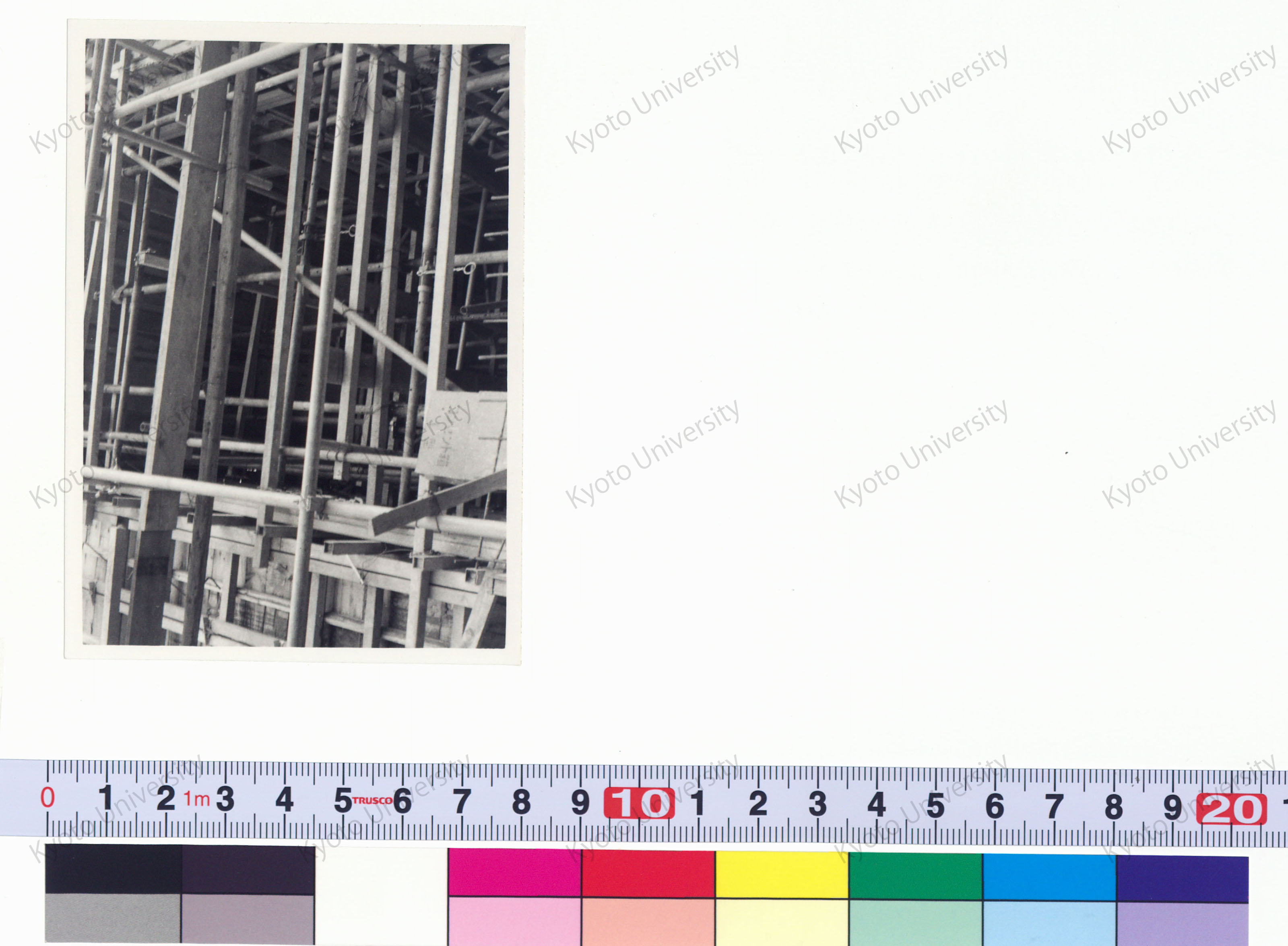 ［京都大学総合体育館］ (5)