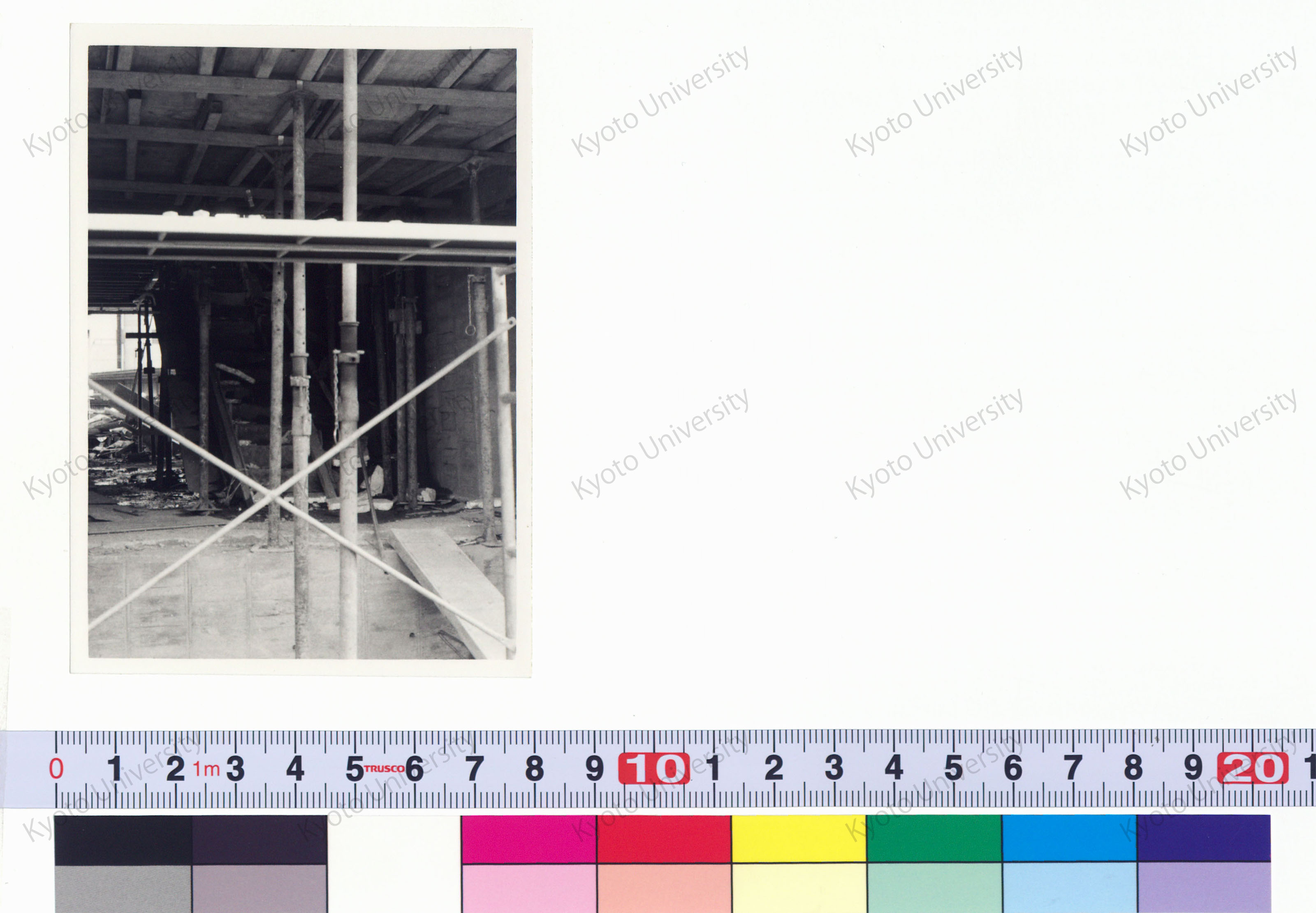 ［京都大学総合体育館］ (6)