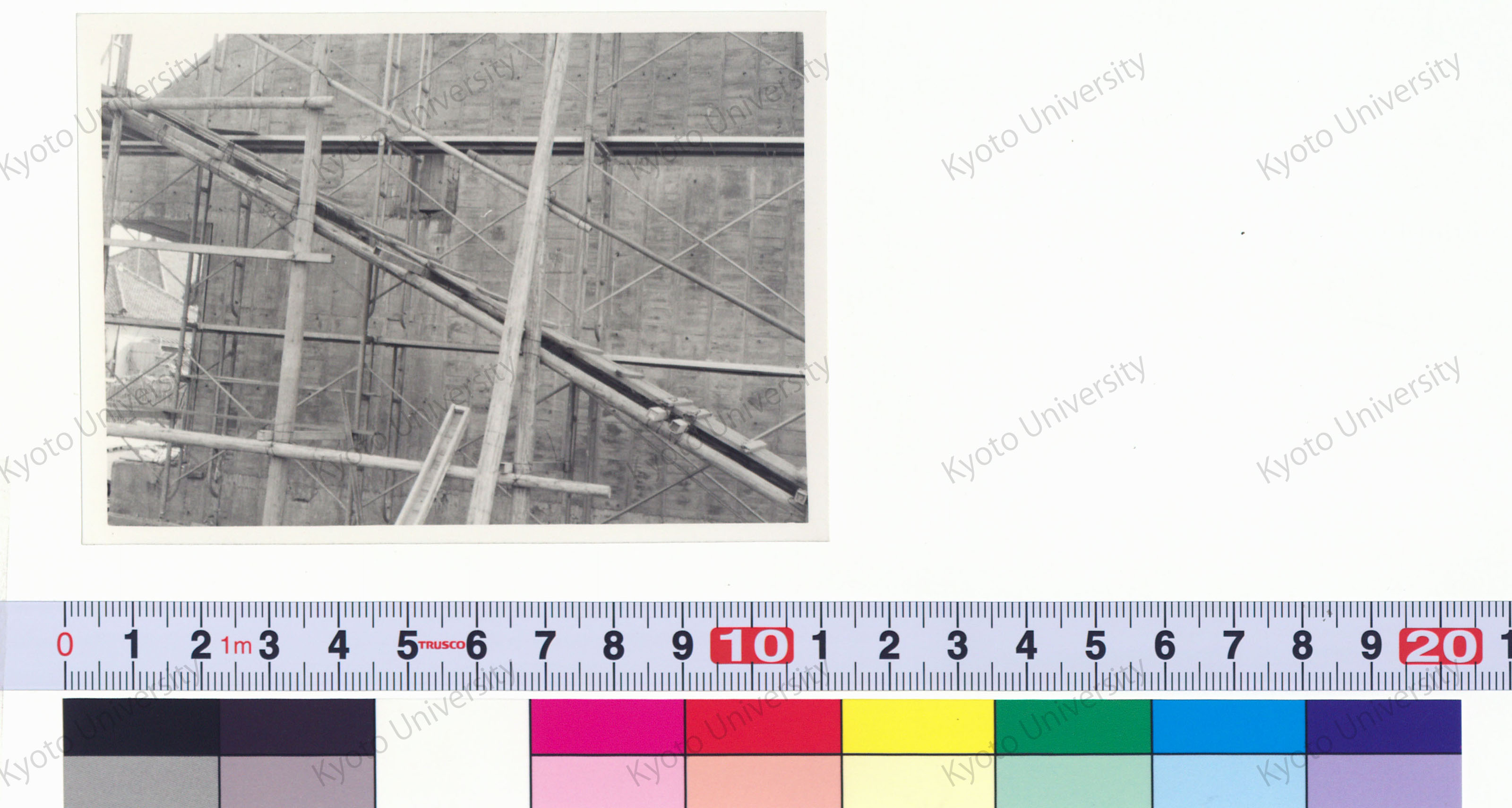 ［京都大学総合体育館］ (7)