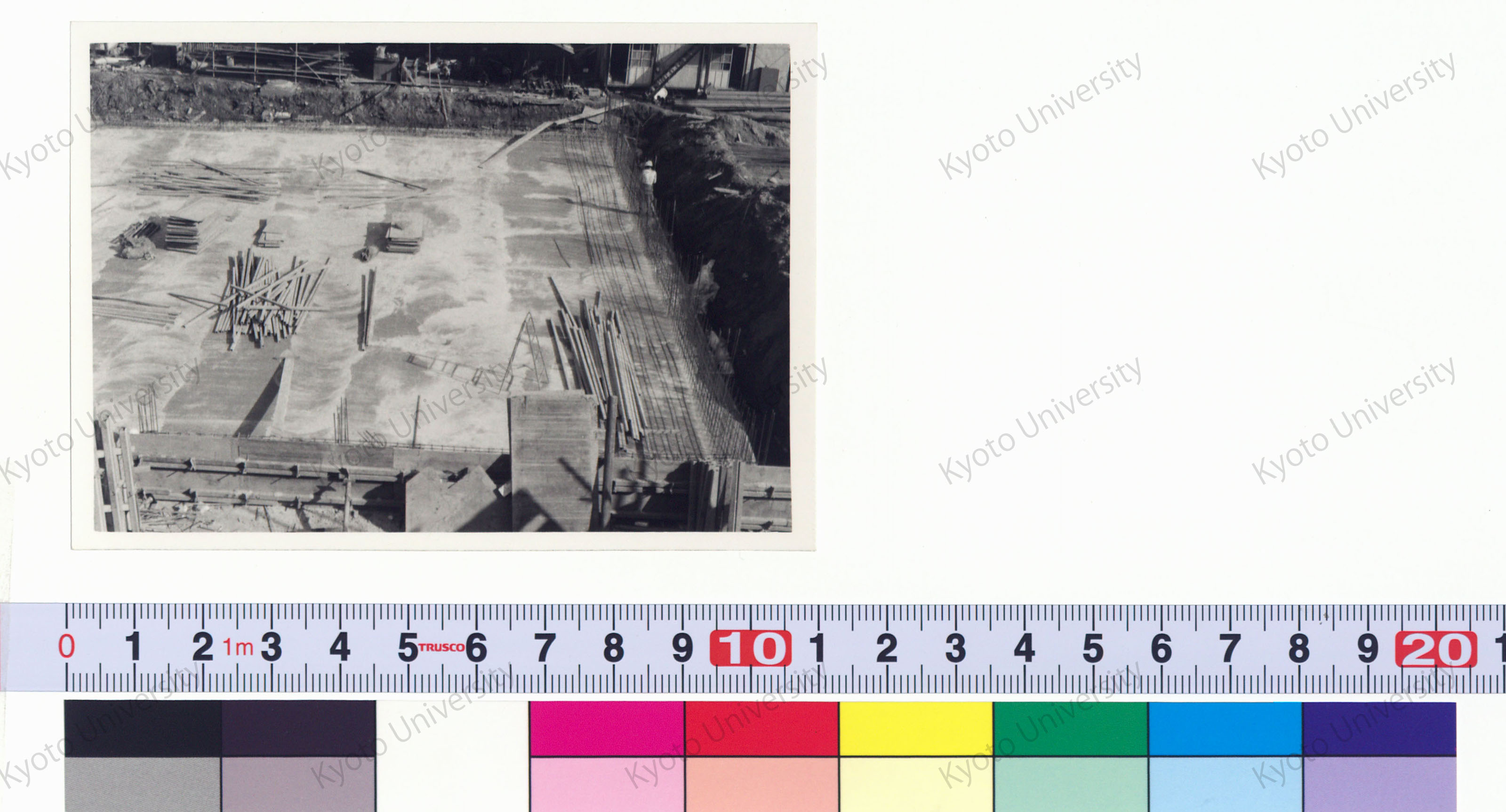 ［京都大学総合体育館］ (17)