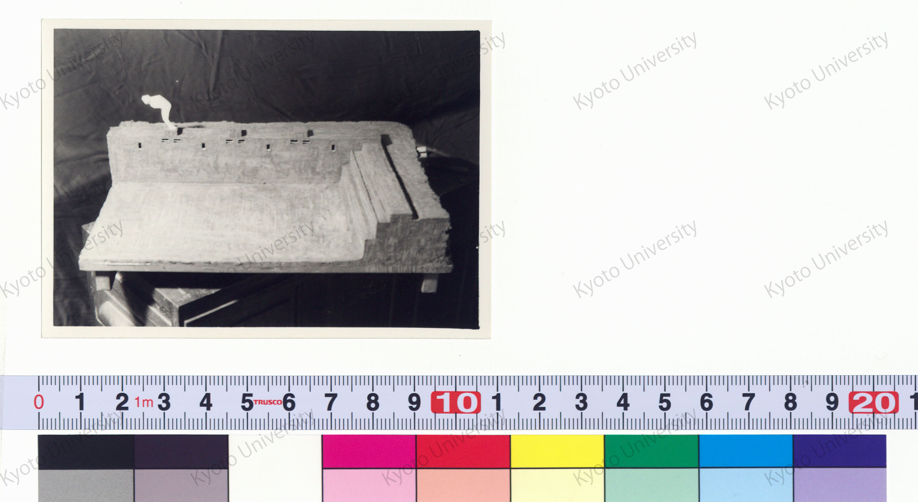 ［京都大学総合体育館］ (16)