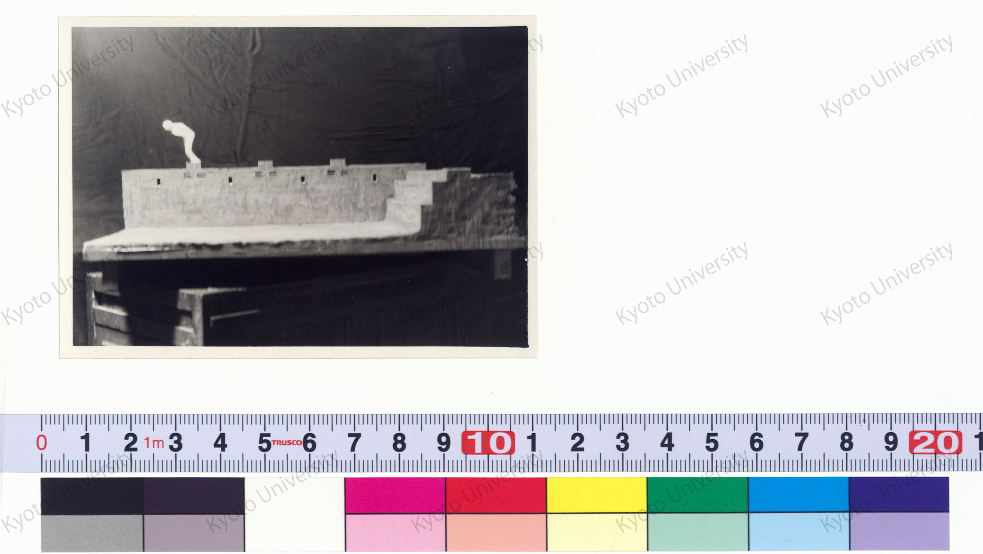 ［京都大学総合体育館］ (17)