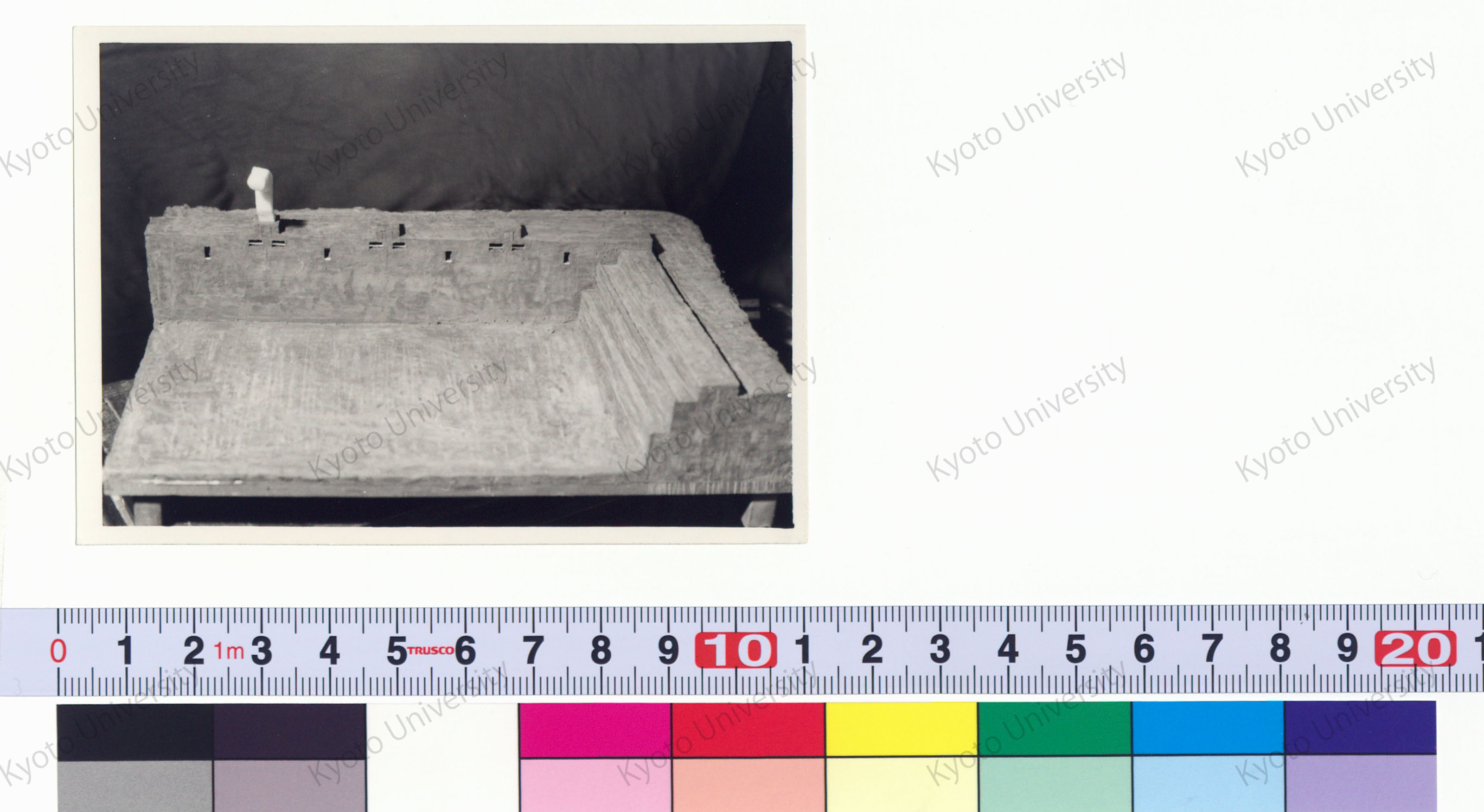 ［京都大学総合体育館］ (24)