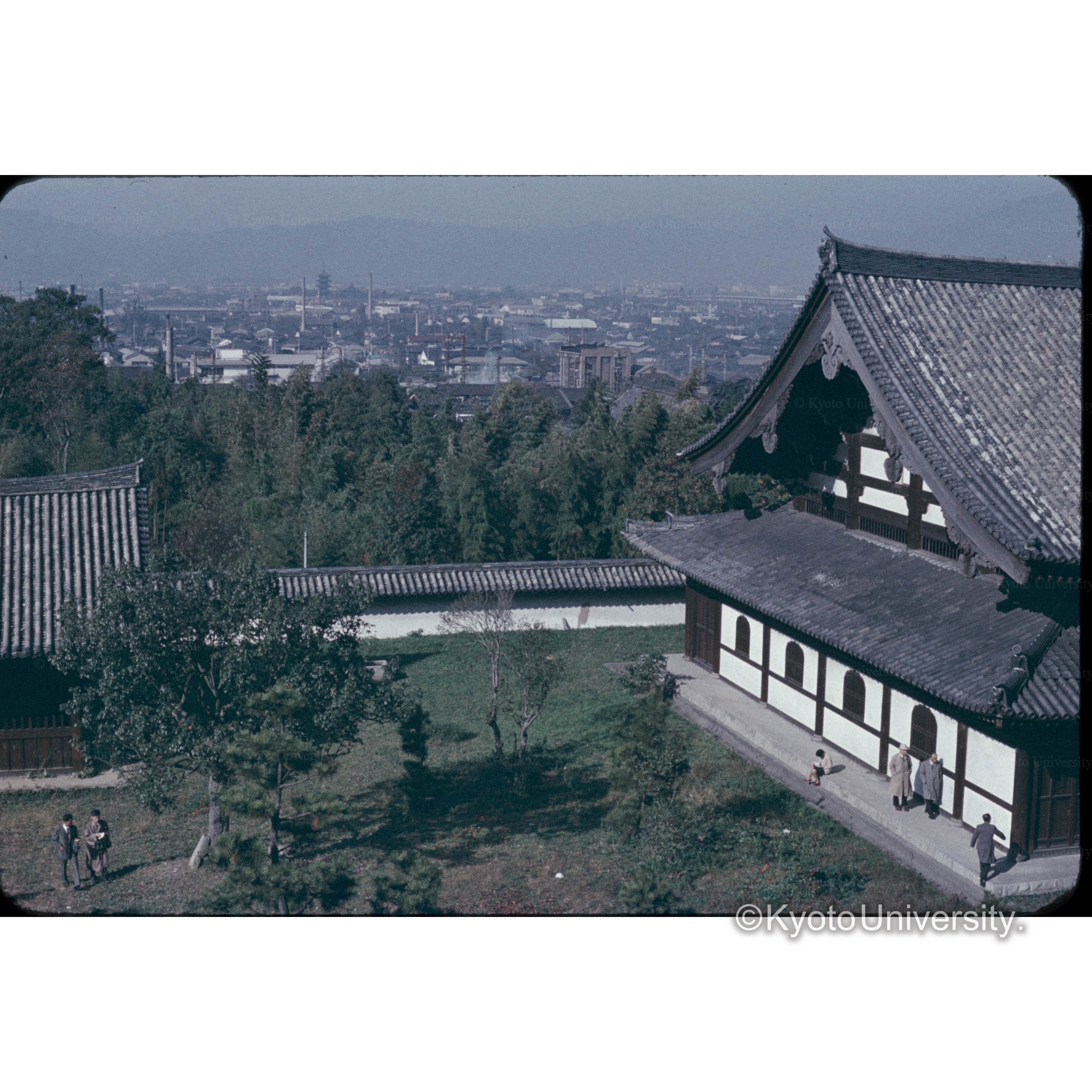 東福寺山門上より (1)