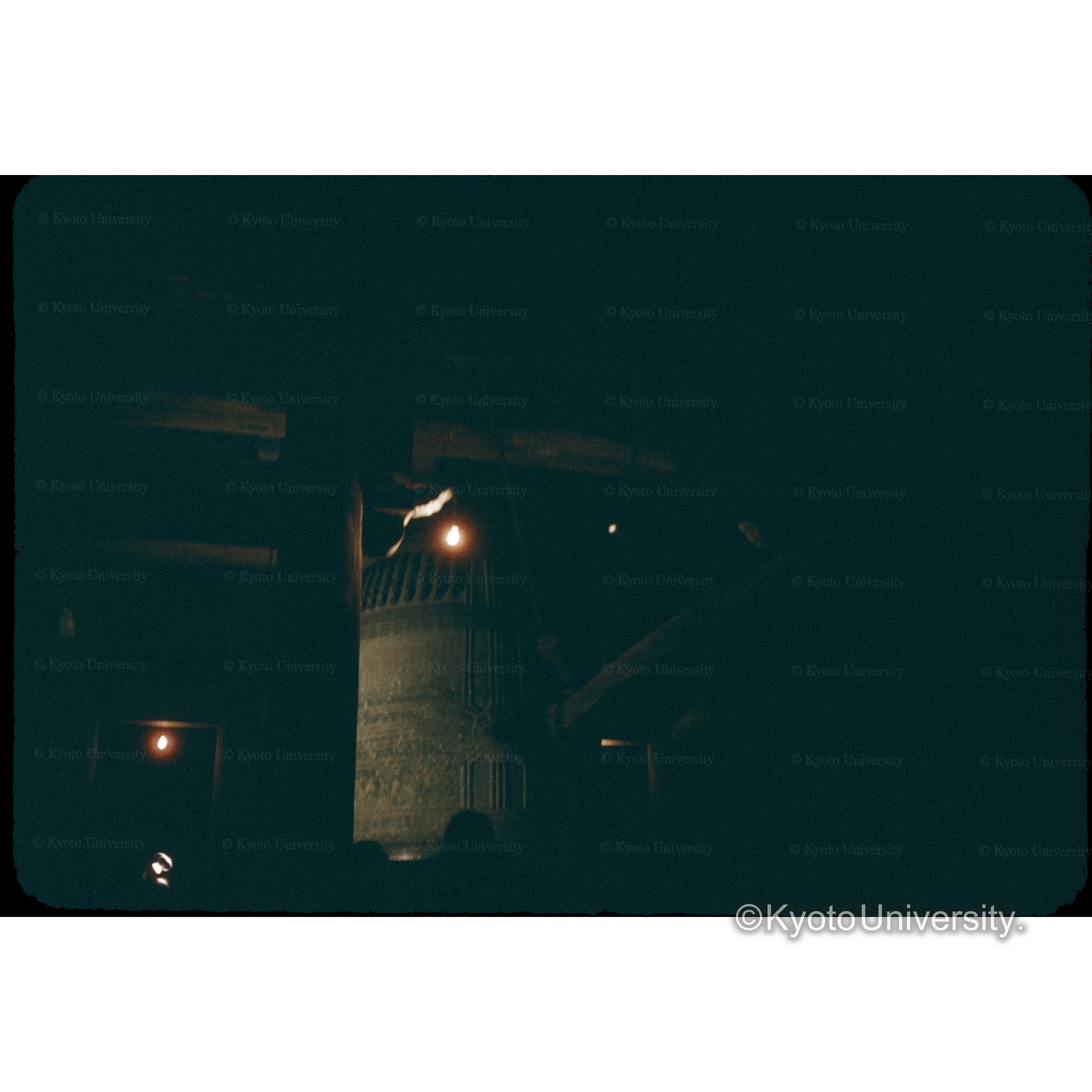 〔除夜の鐘（知恩院）〕 (1)