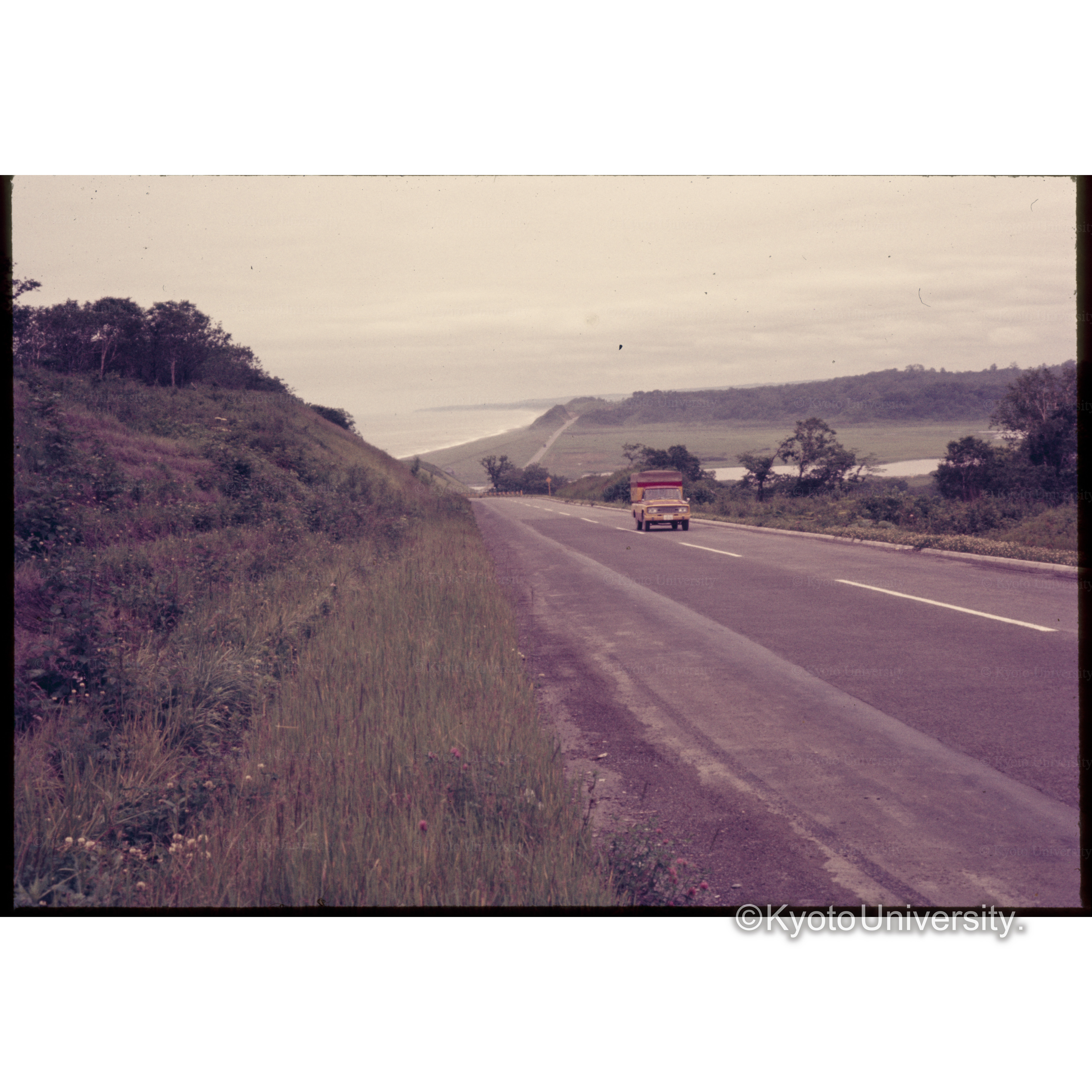 釧路―帯広のハイウェー(パンクル□付近) (1)