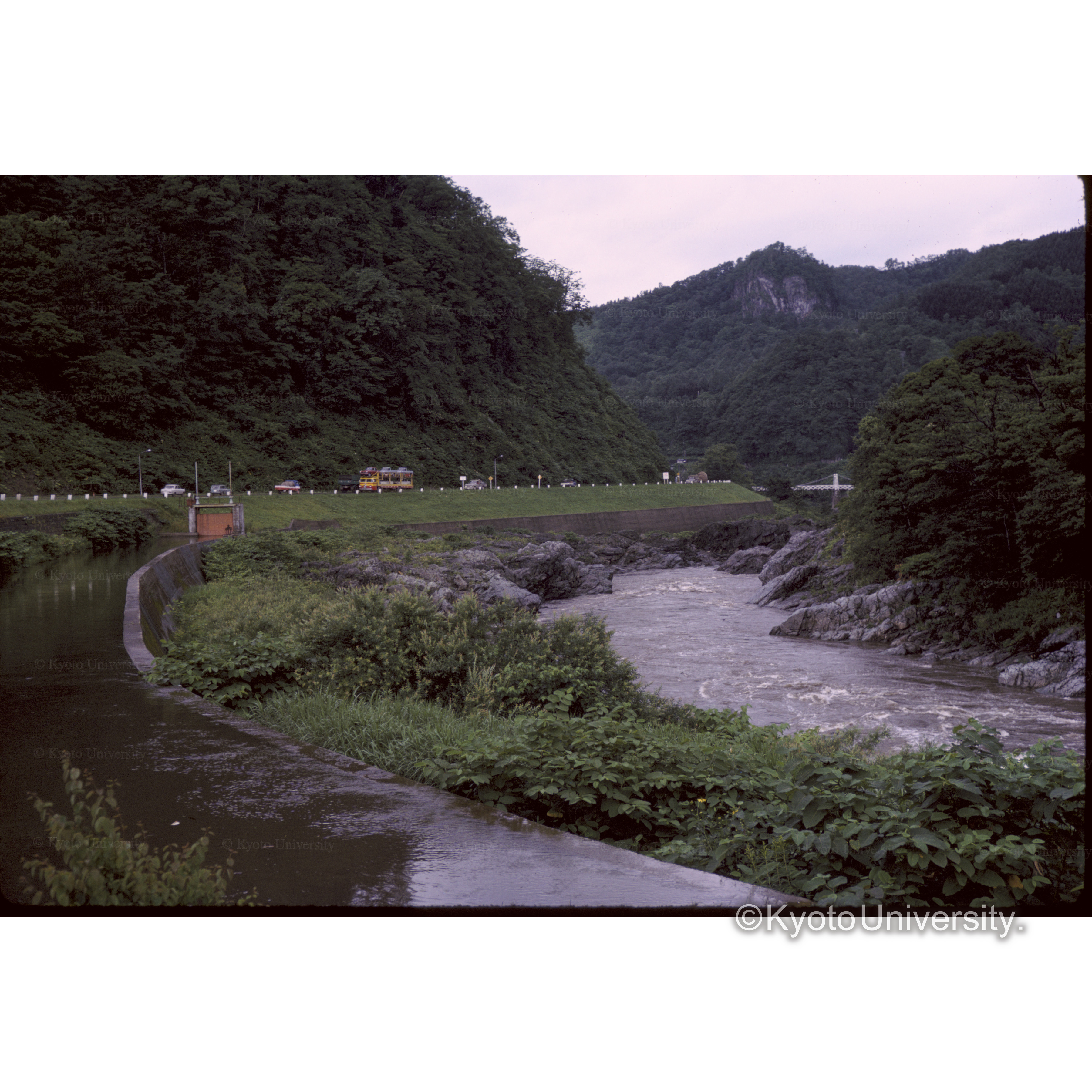 カムイコタン(石狩川) (1)