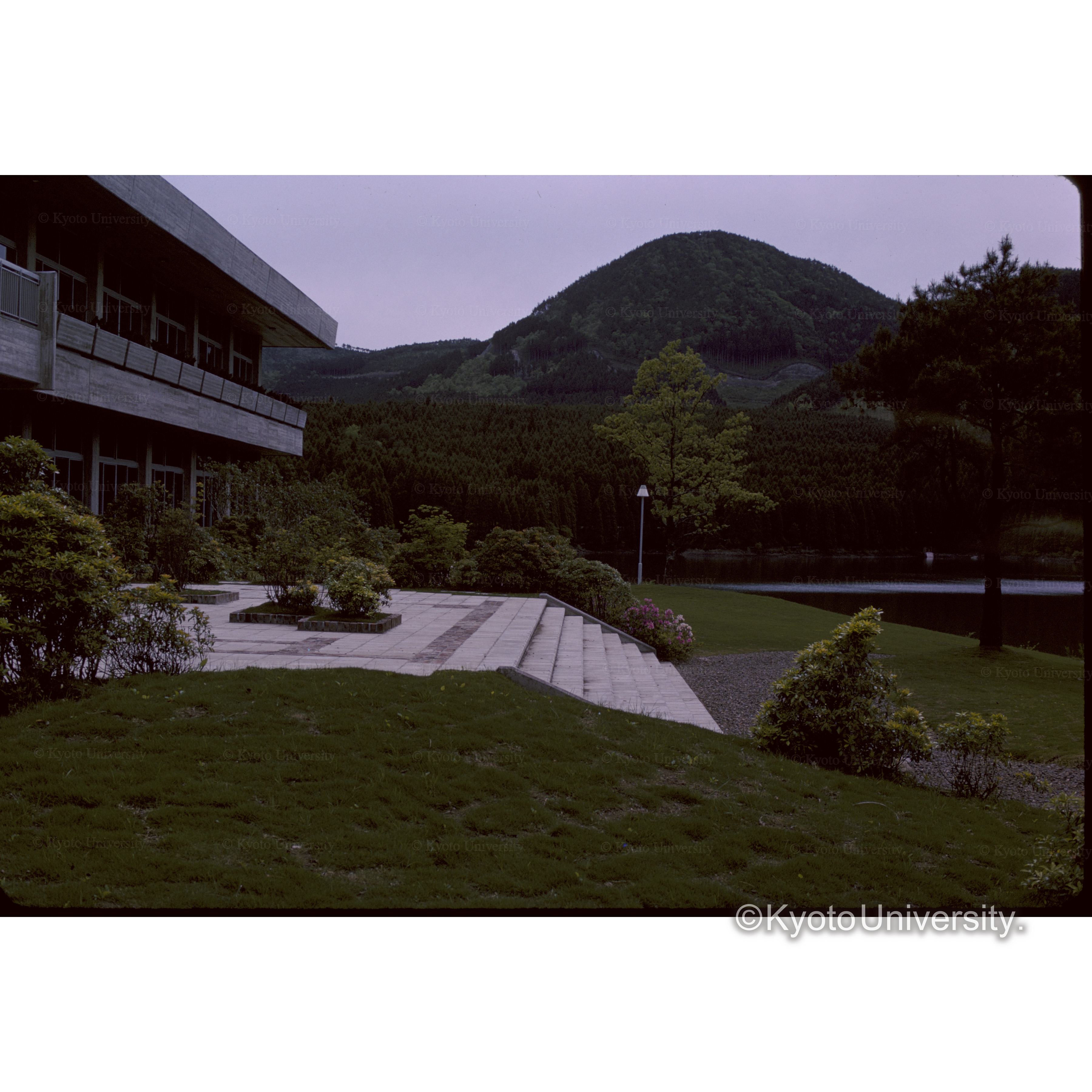 Kuju Lake Side Hotel (1)