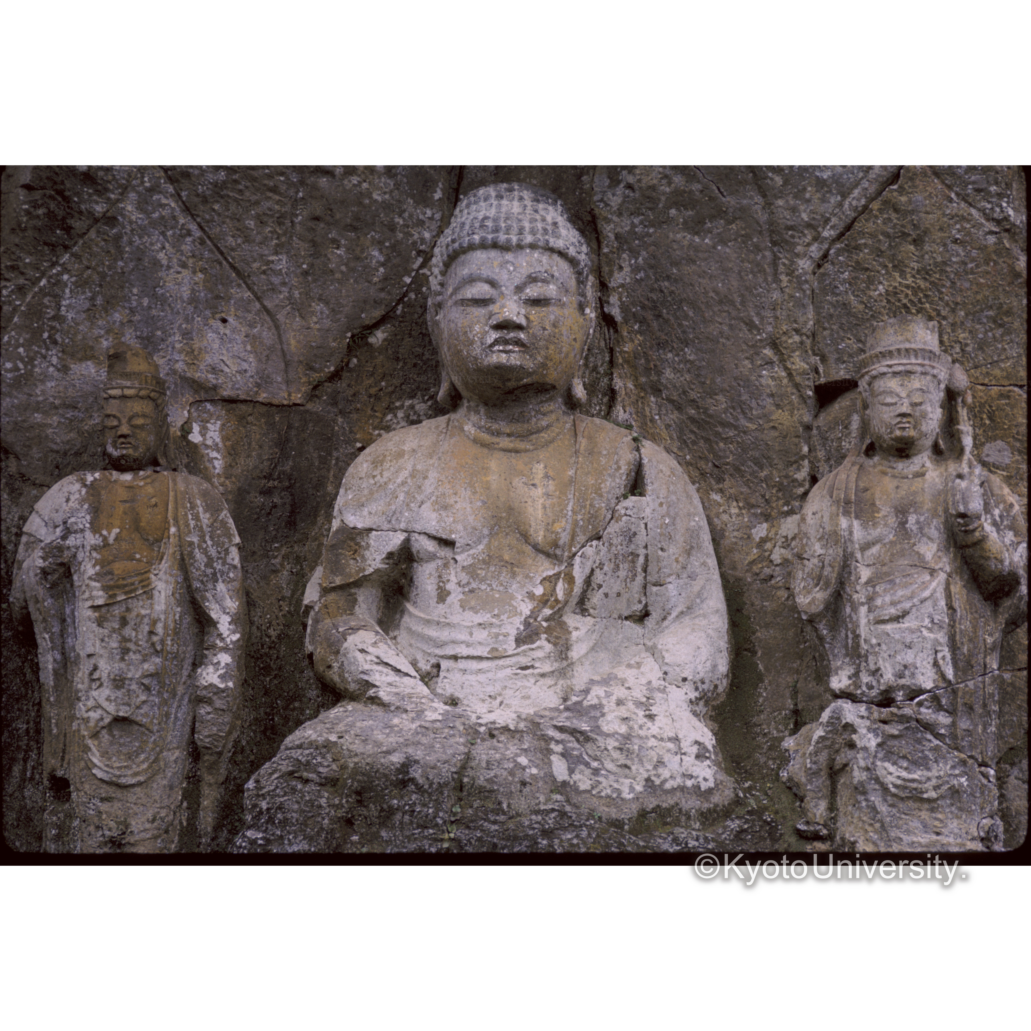 ホキ石仏、臼杵石仏 (1)