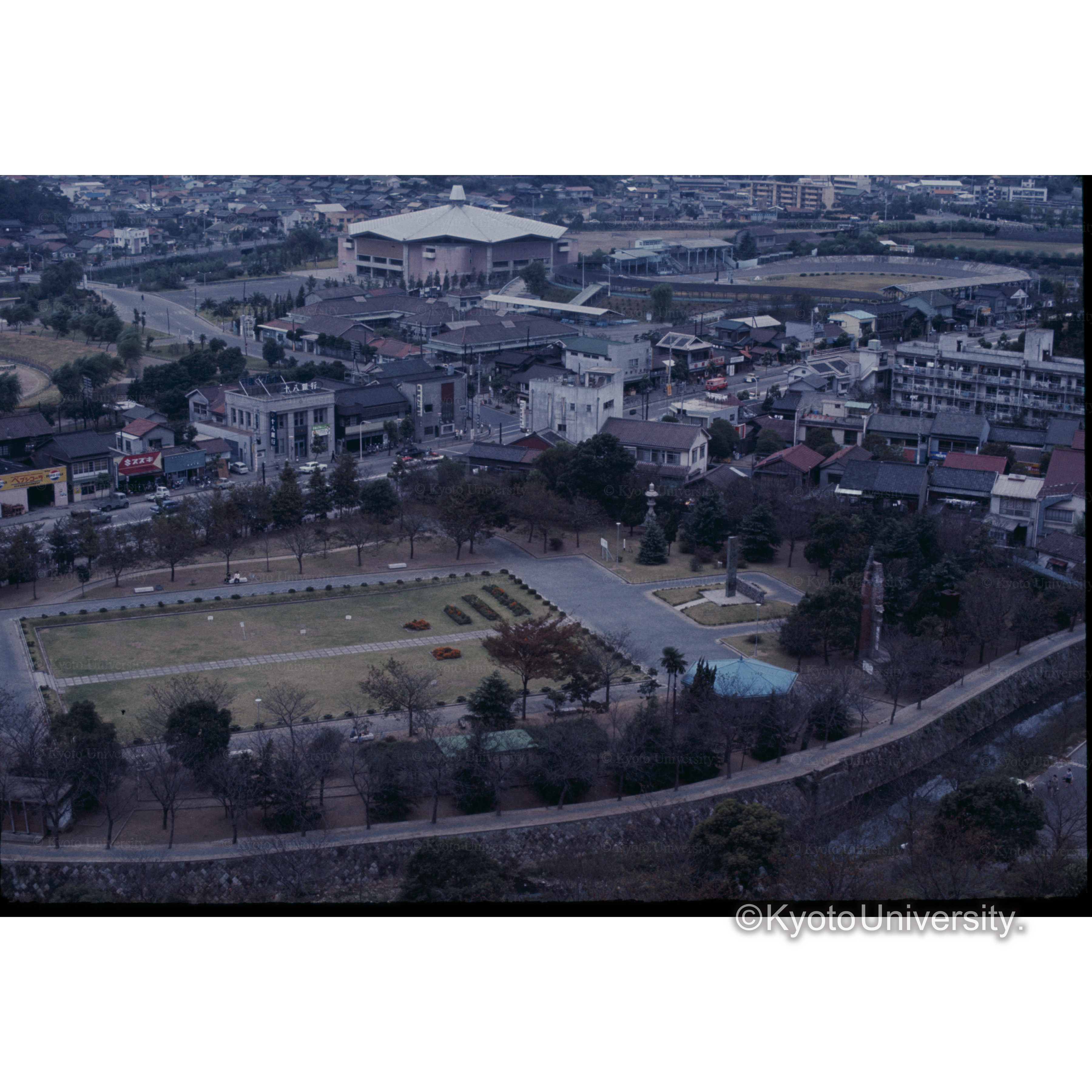 文化会館からみた長崎中心地 (1)