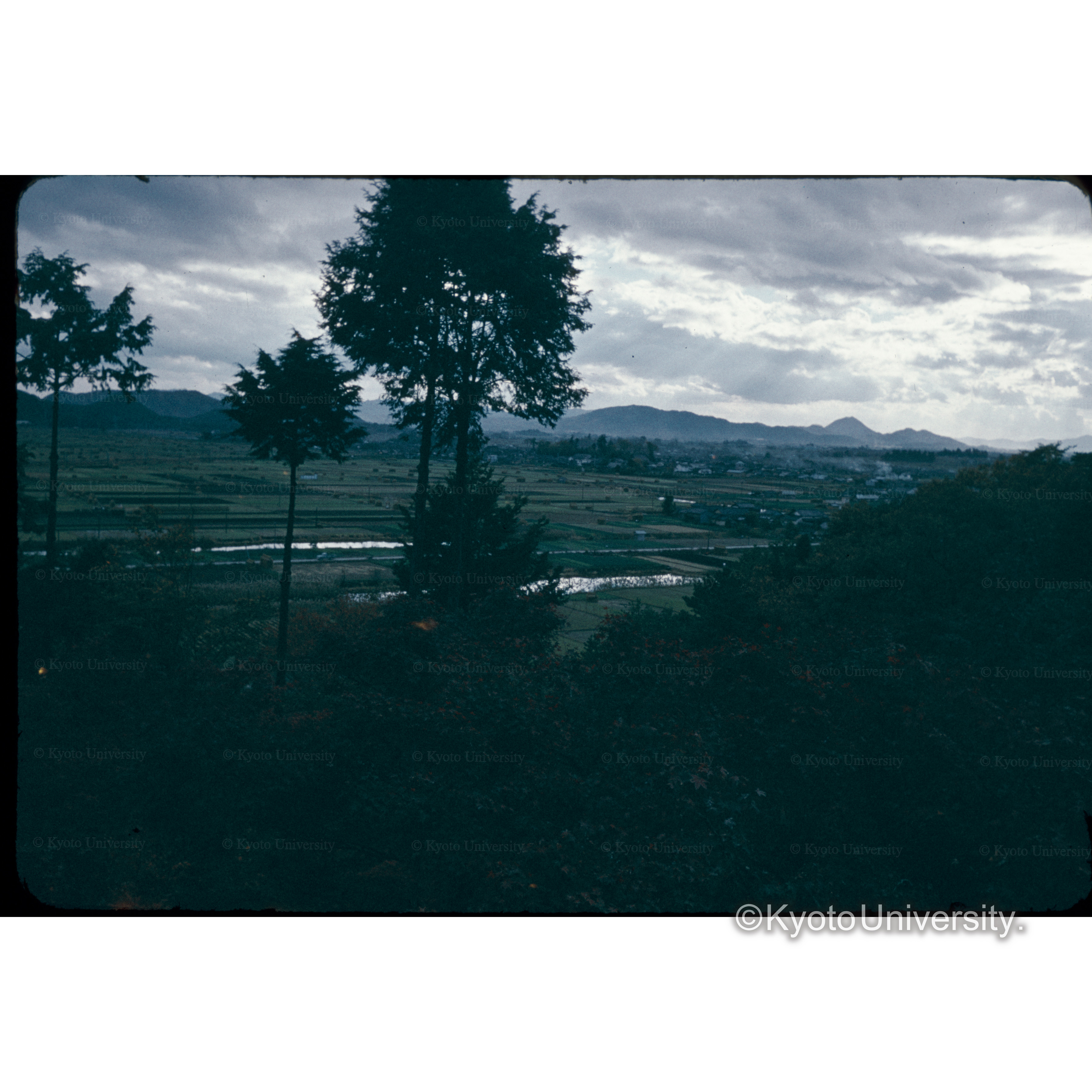 安土城址より (1)