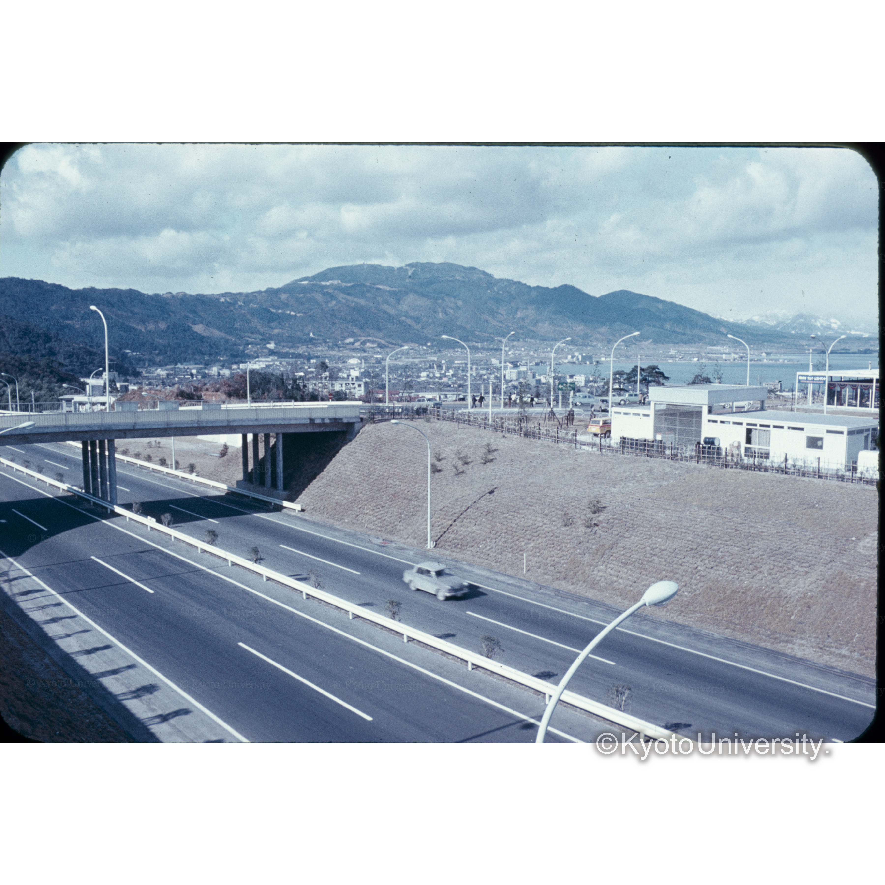 名神大津(□□) (1)