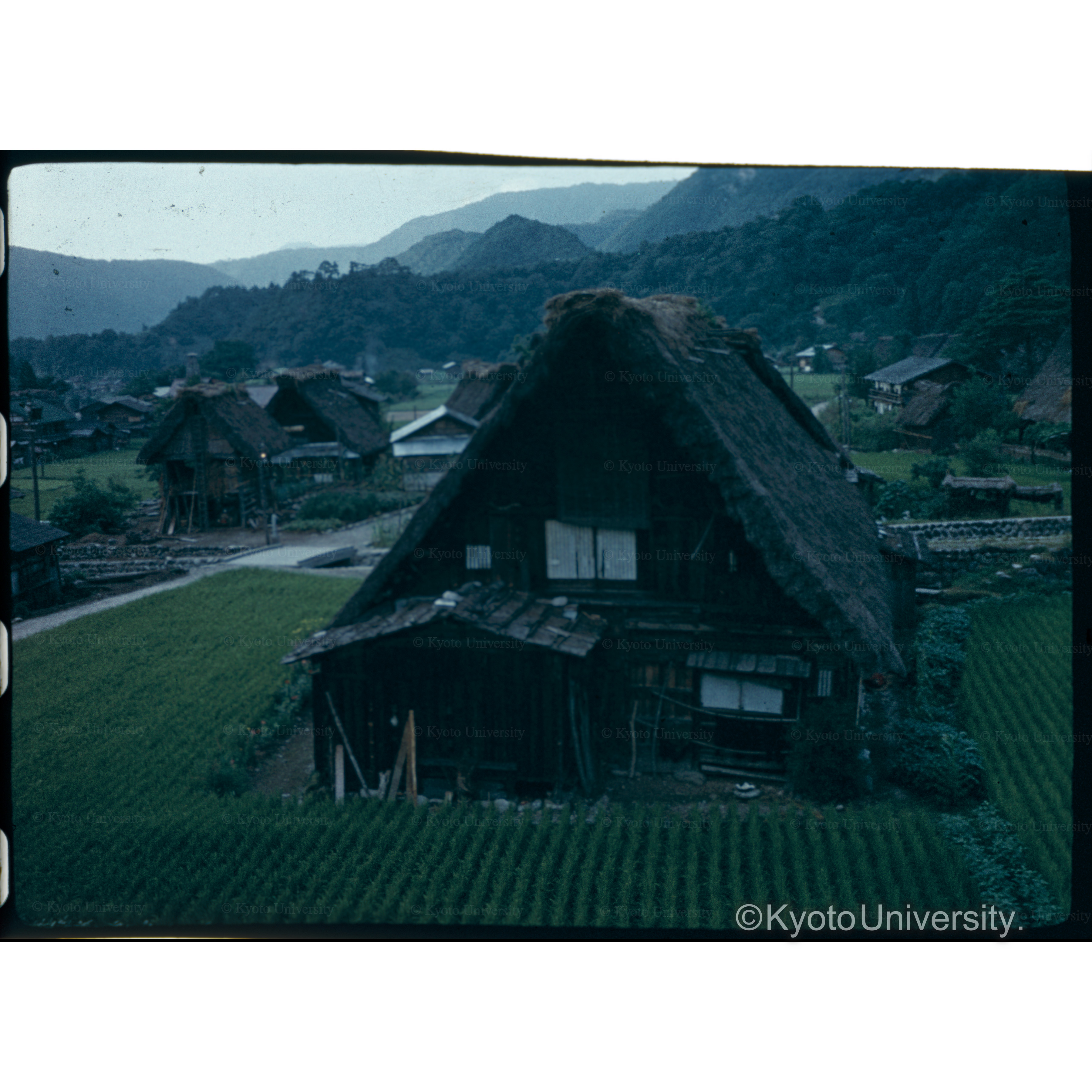 萩町の家(荘川) (1)