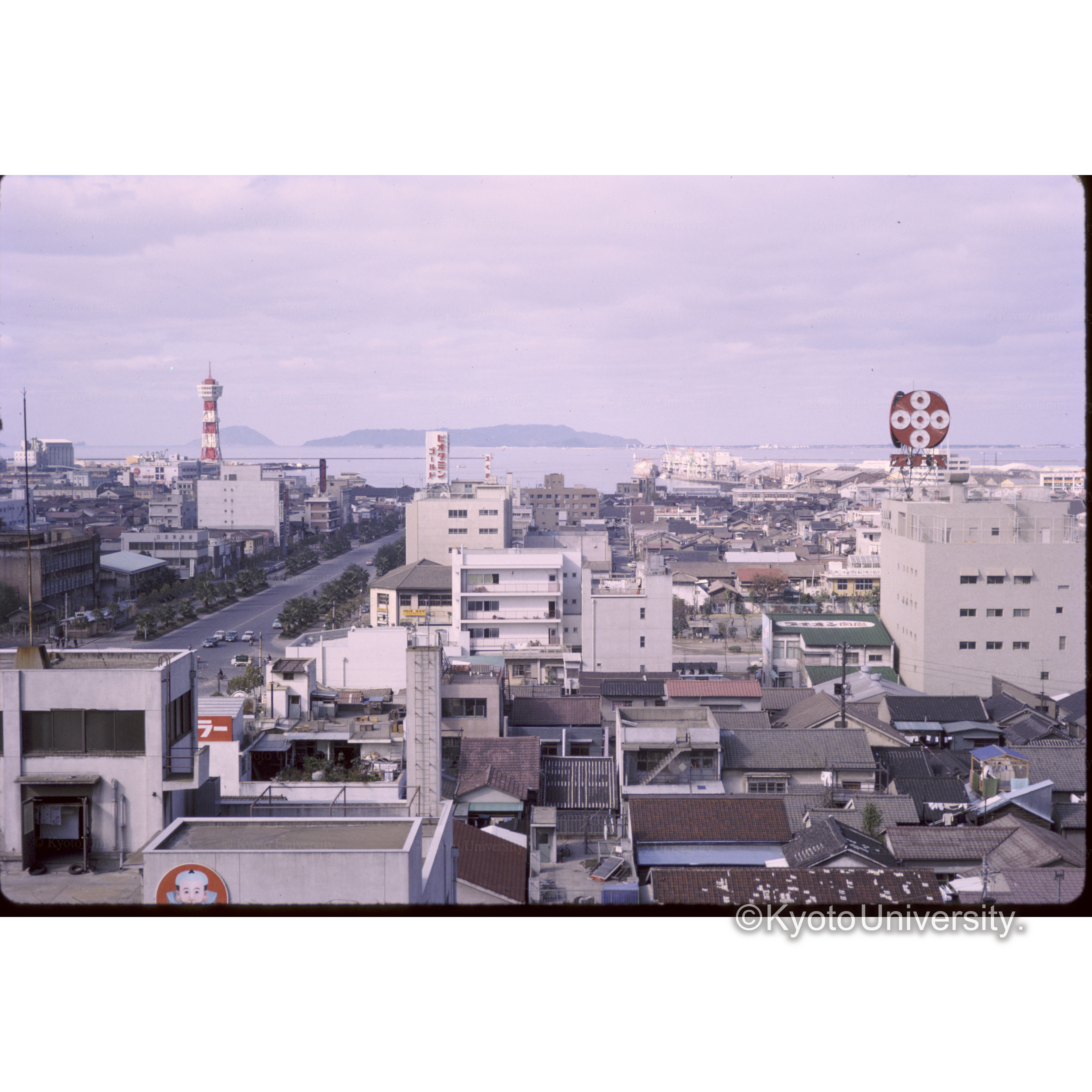 福岡大丸屋上より (1)