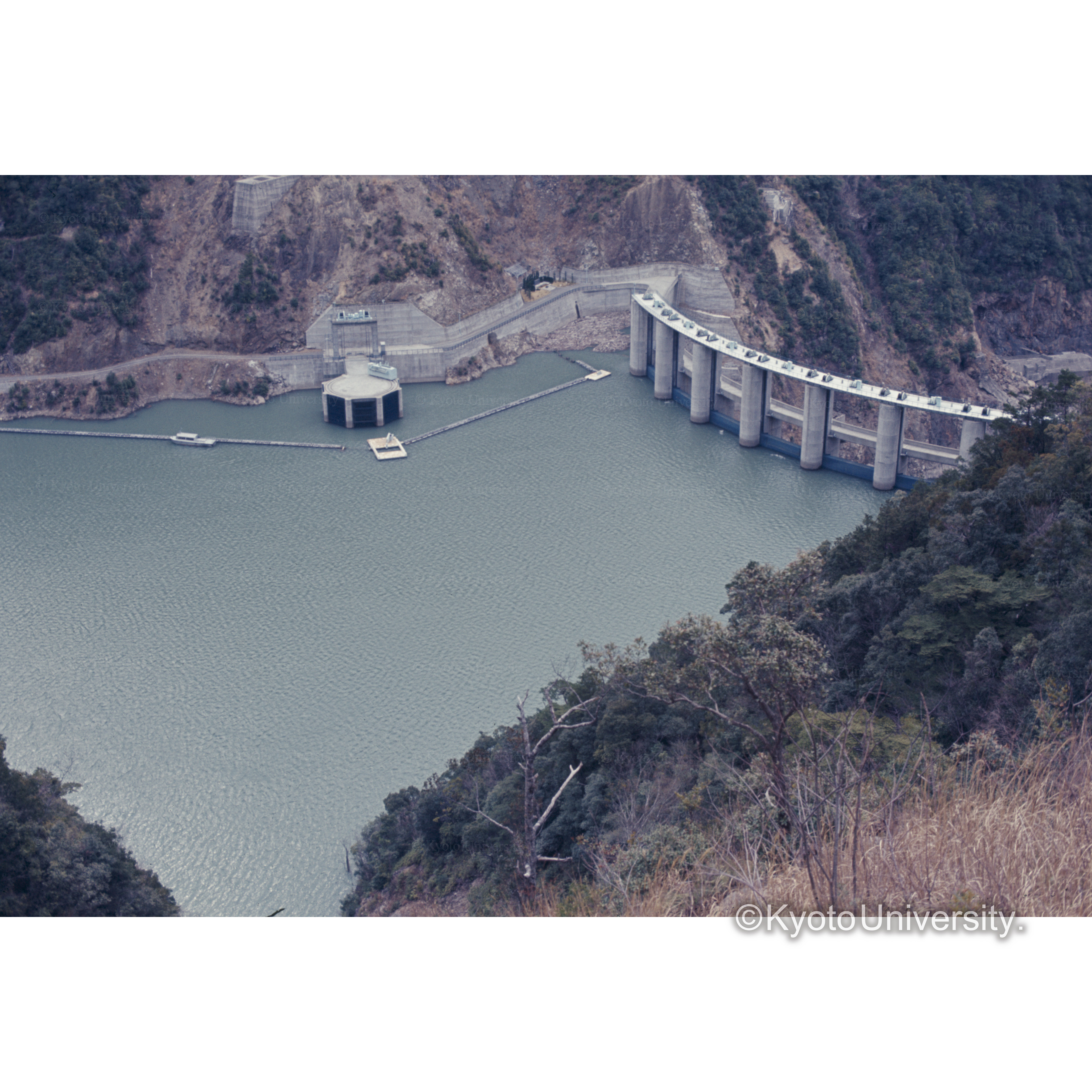 風屋ダム(十津川) (1)