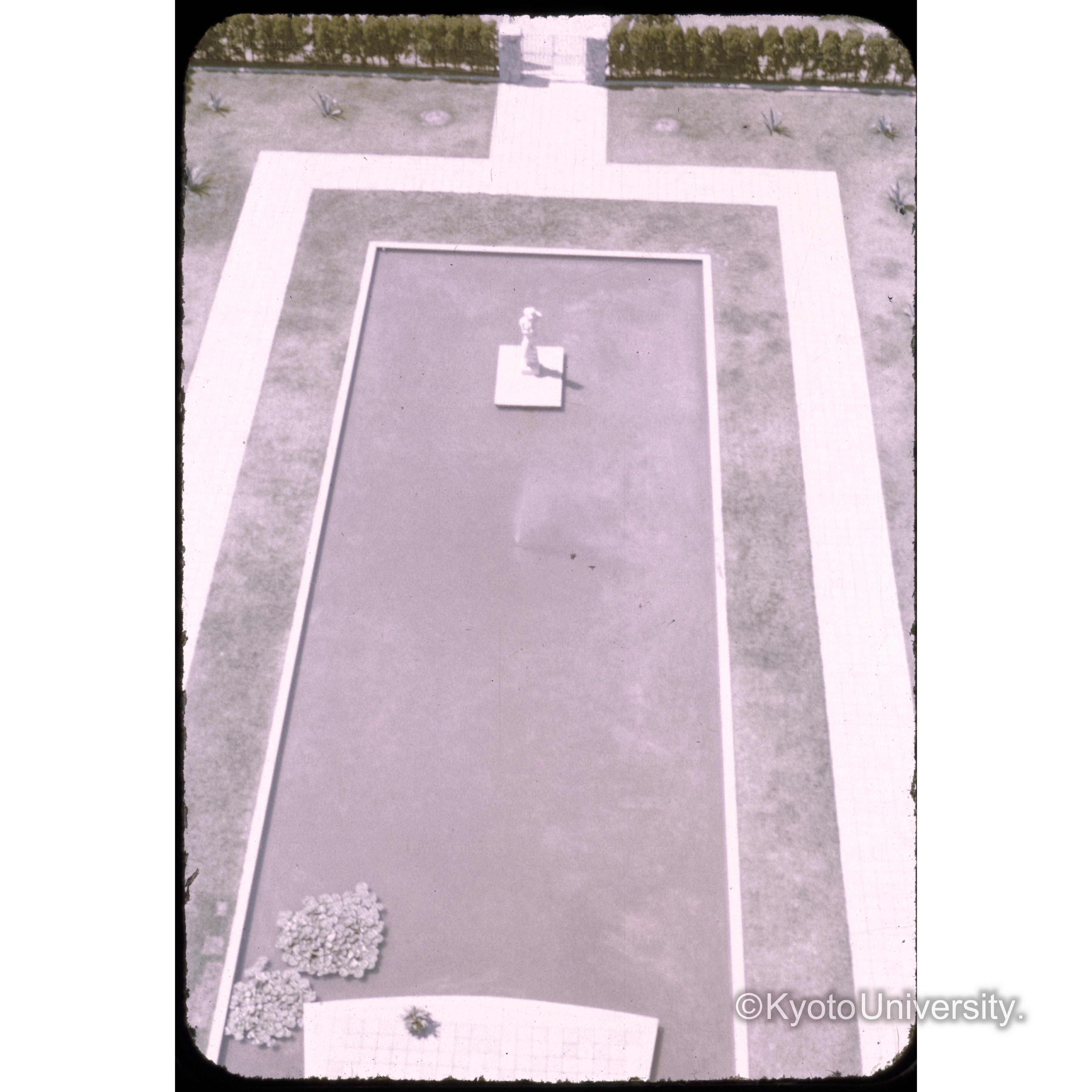 国際文化会館庭 (1)