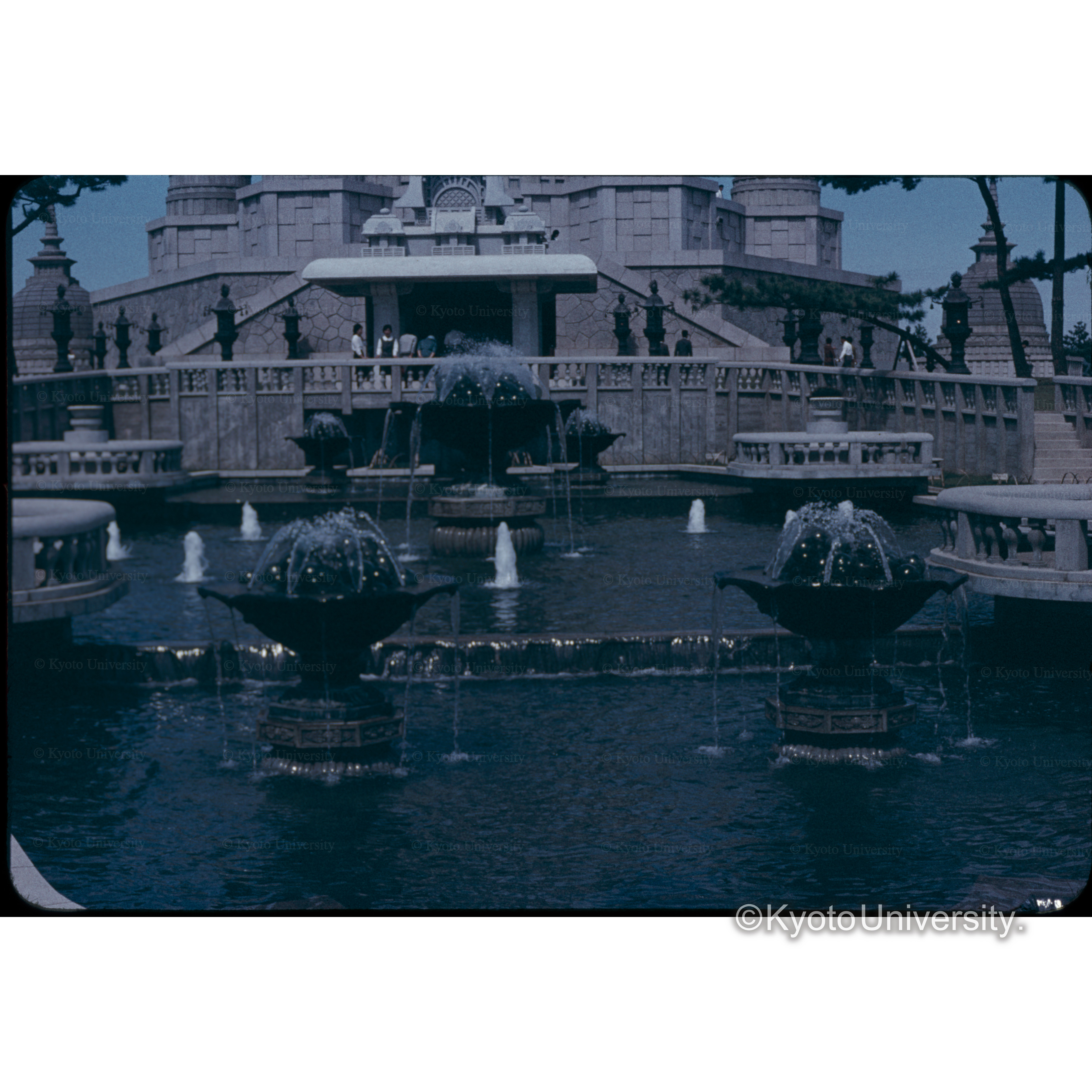 名古山仏舎利 (1)