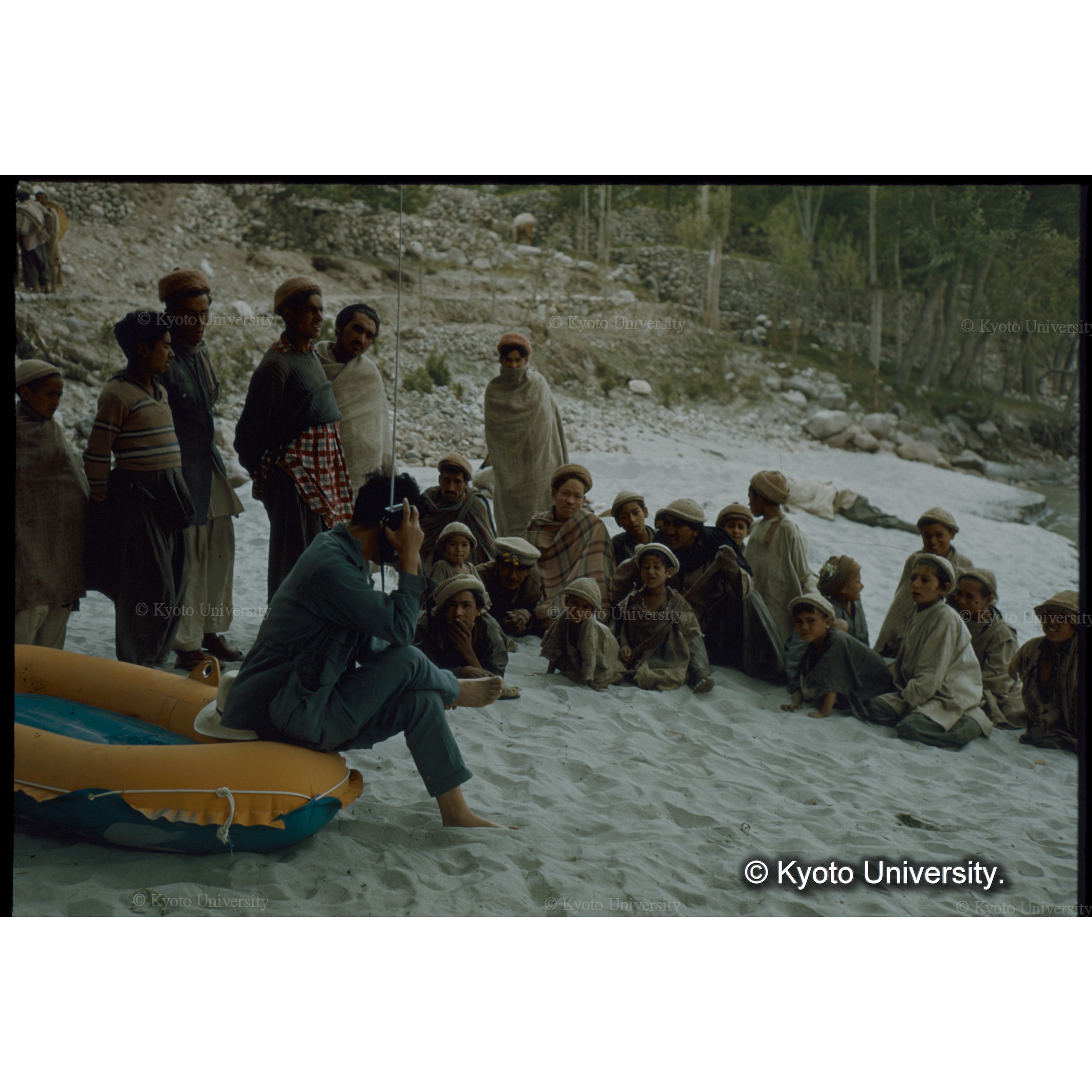 サリンのゴムボート　岩坪、高村あわや沈没、泰安さんボート禁止令をだす (1)