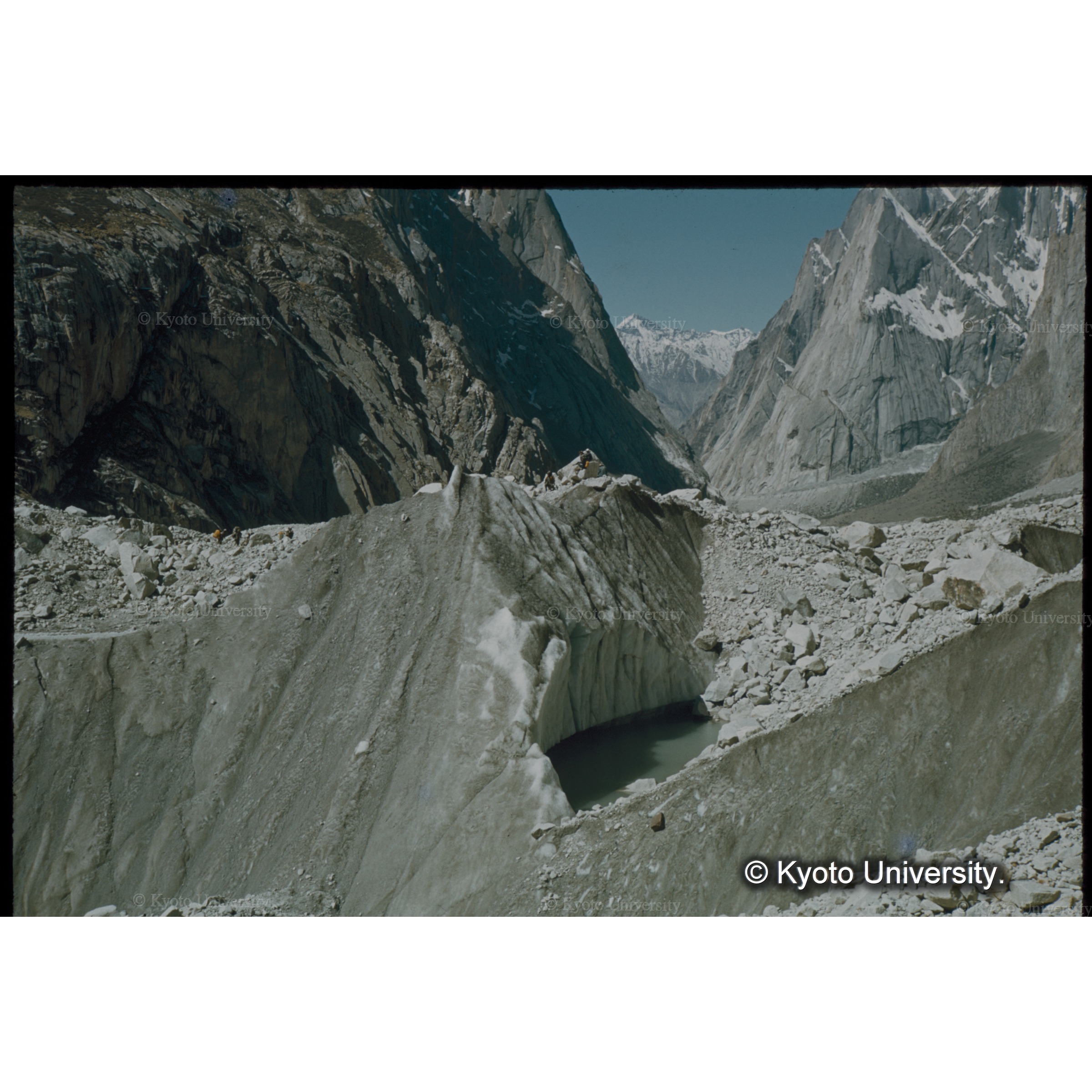 キャラバン隊列別れ2ケ所でキャンプ、加藤副隊長に大目玉を食らう (1)