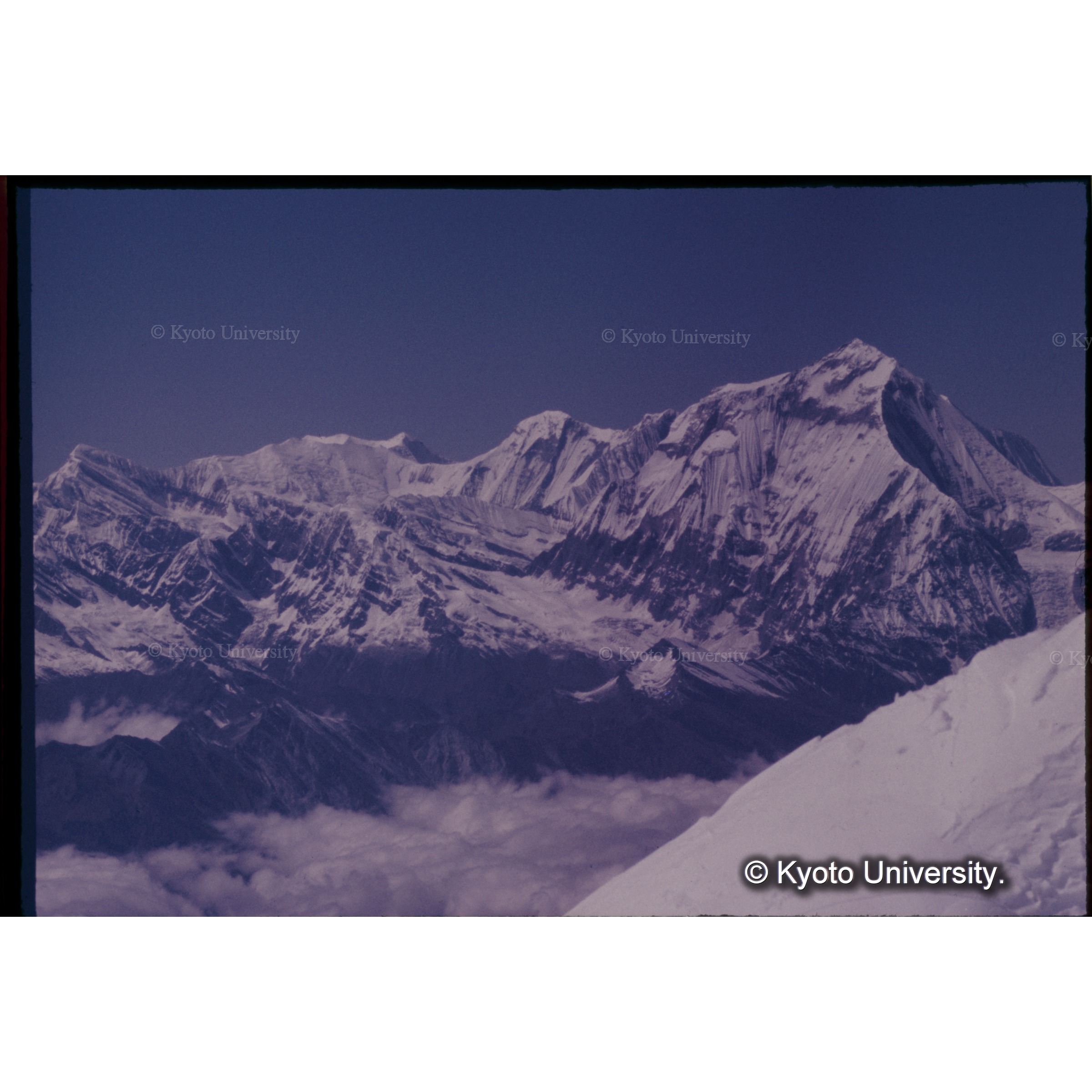 北峰アタック隊の到達点からダウラギリ I 峰 (1)