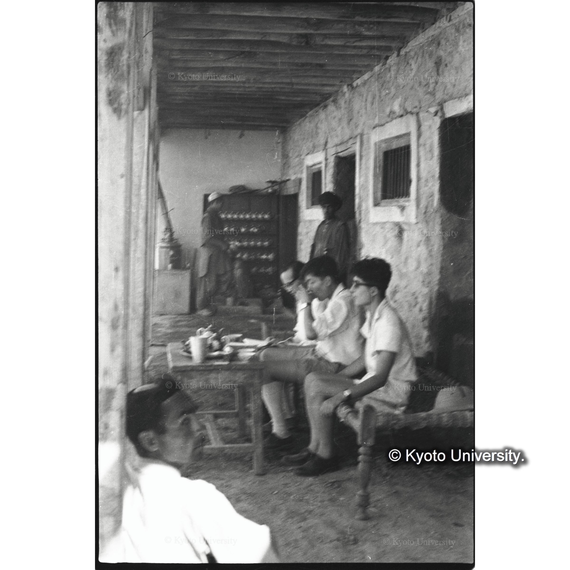 チャイハーナで小憩する (1)