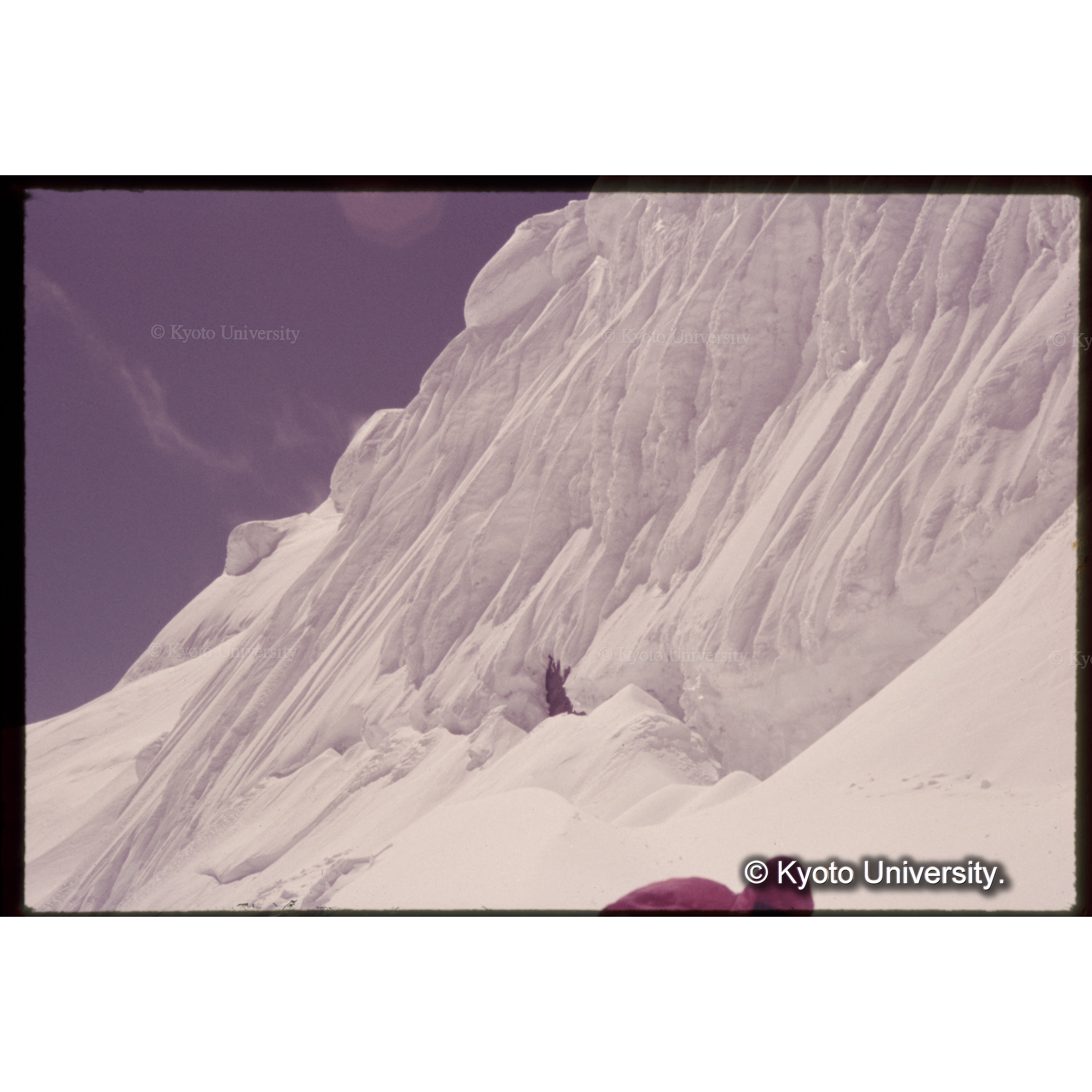 第１次アタック。主稜線直下 (1)