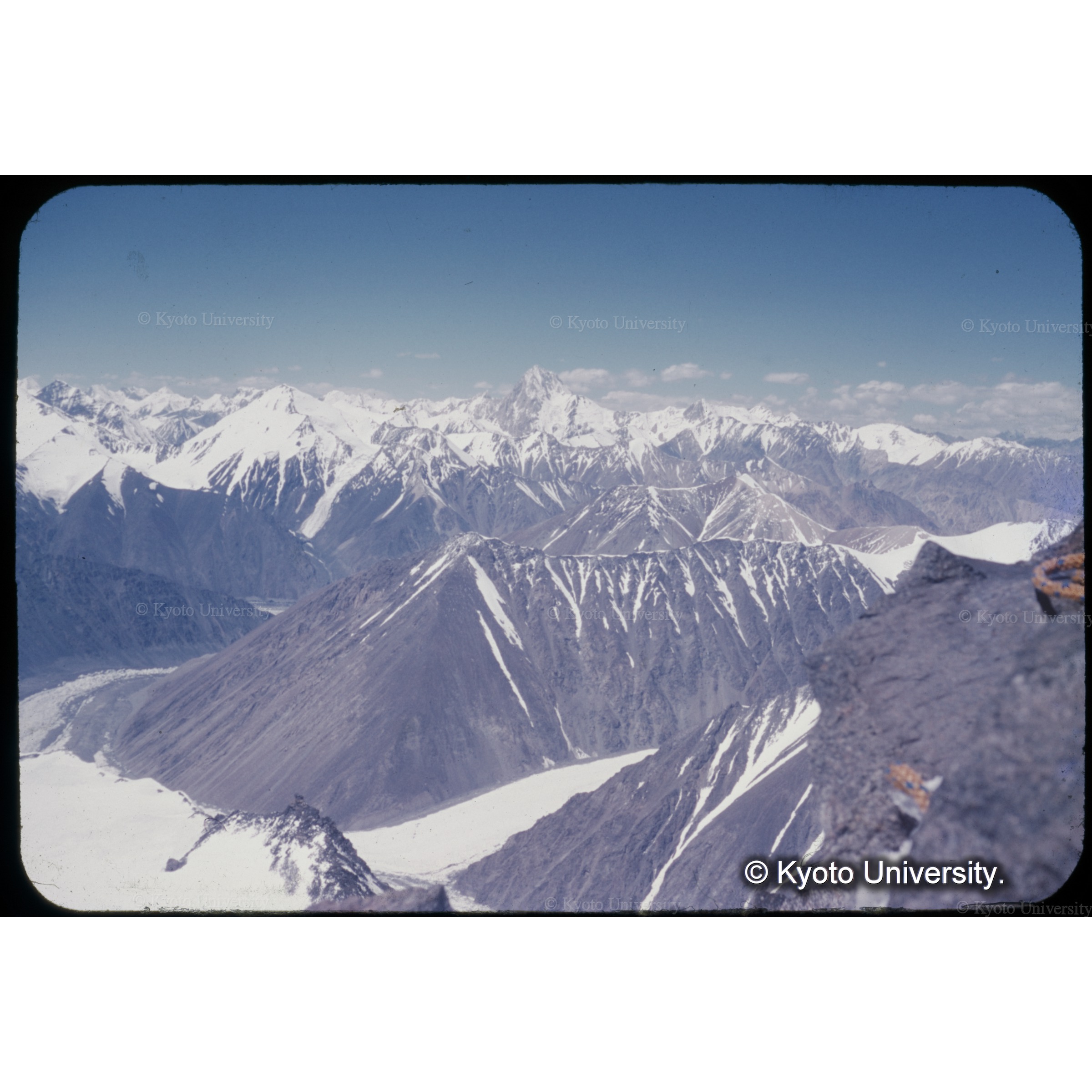 サルポラッゴ氷河、7170m途中から (1)