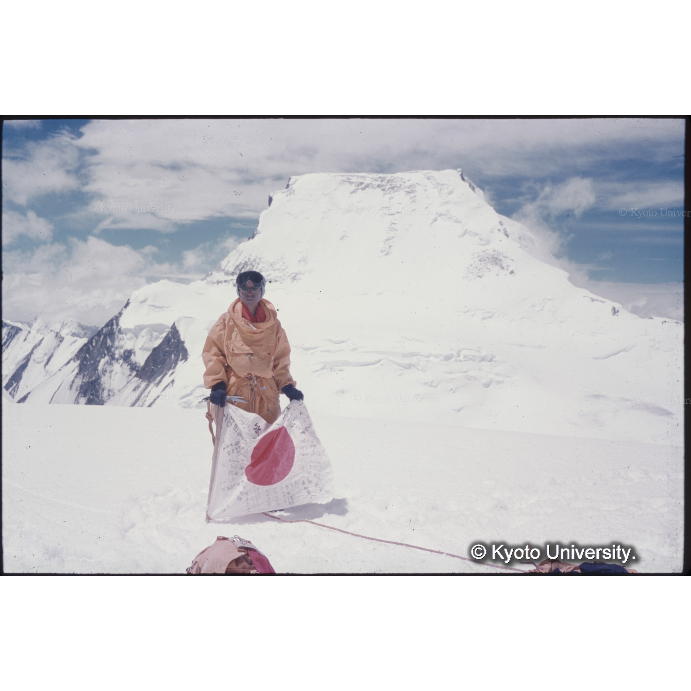 カベリーPK頂上にたつ　山口 (1)