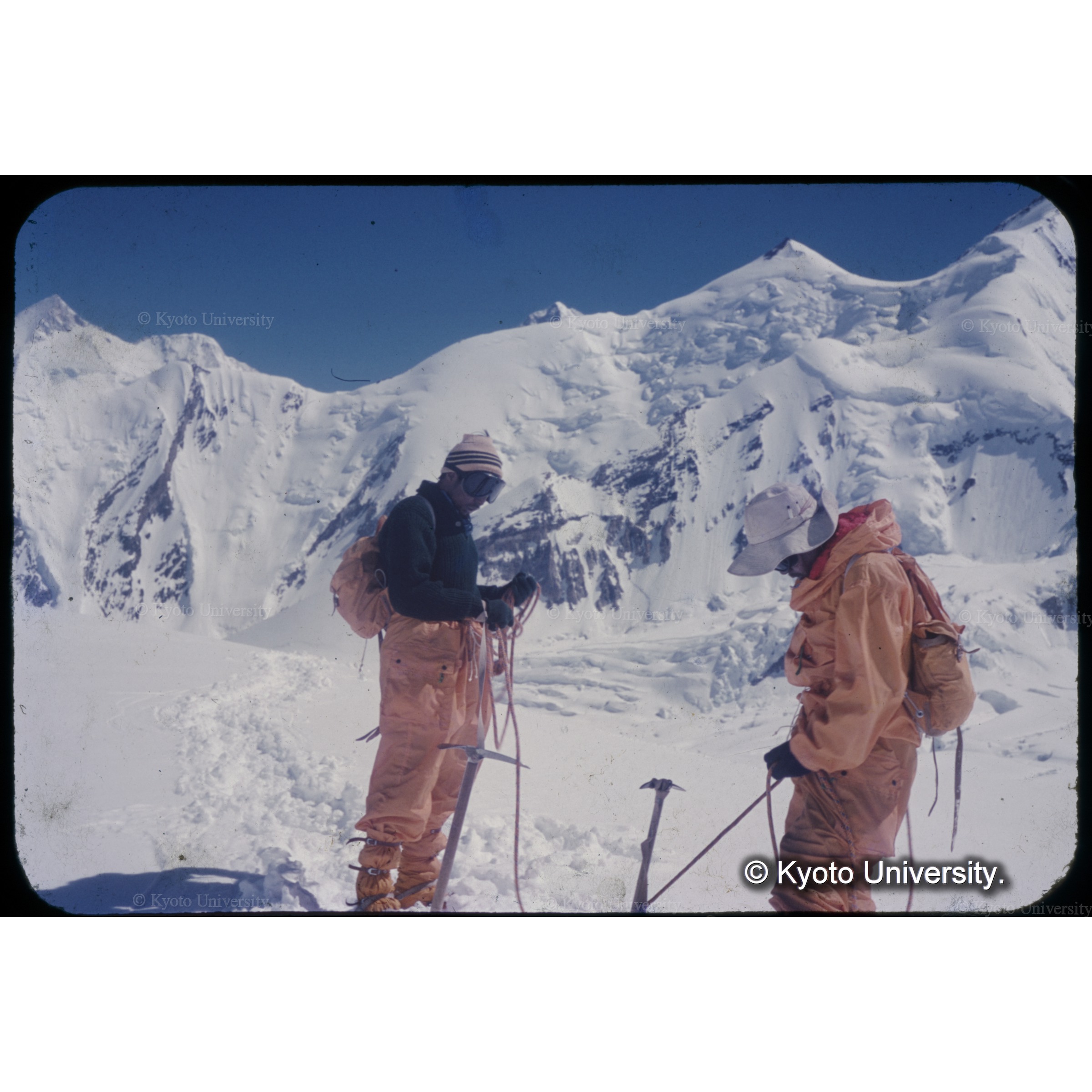 C3の偵察、藤平と脇坂 (1)