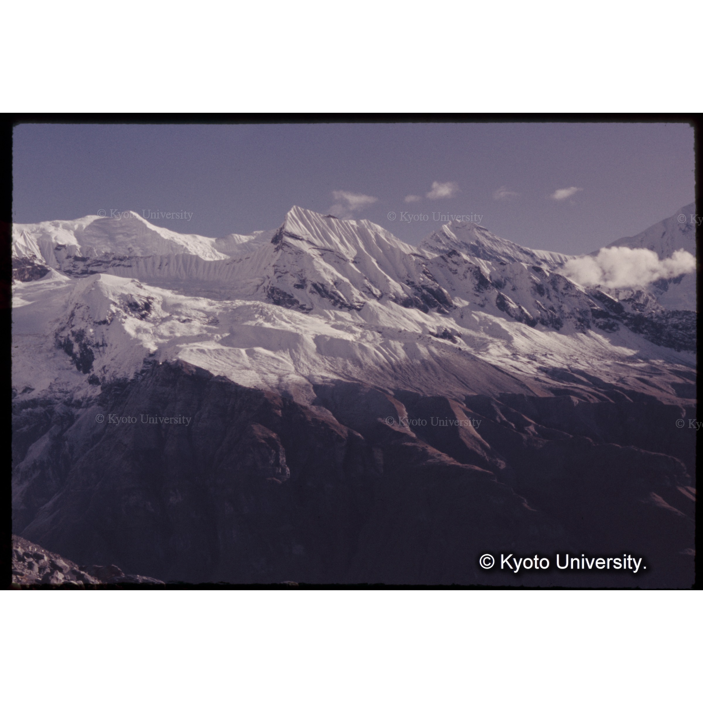 アンナプルナ内院の山々 (1)