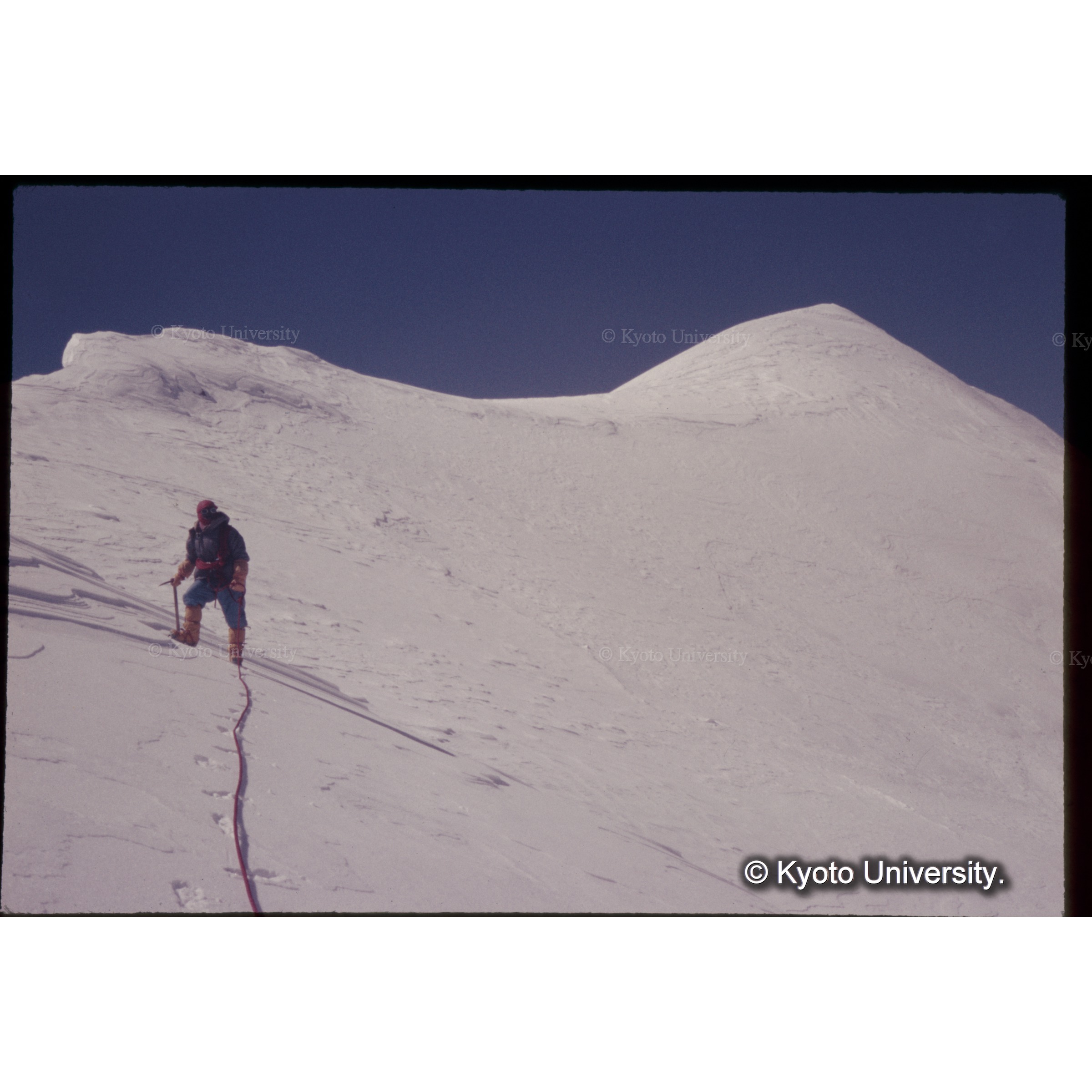 頂上を右手にミンマ (1)