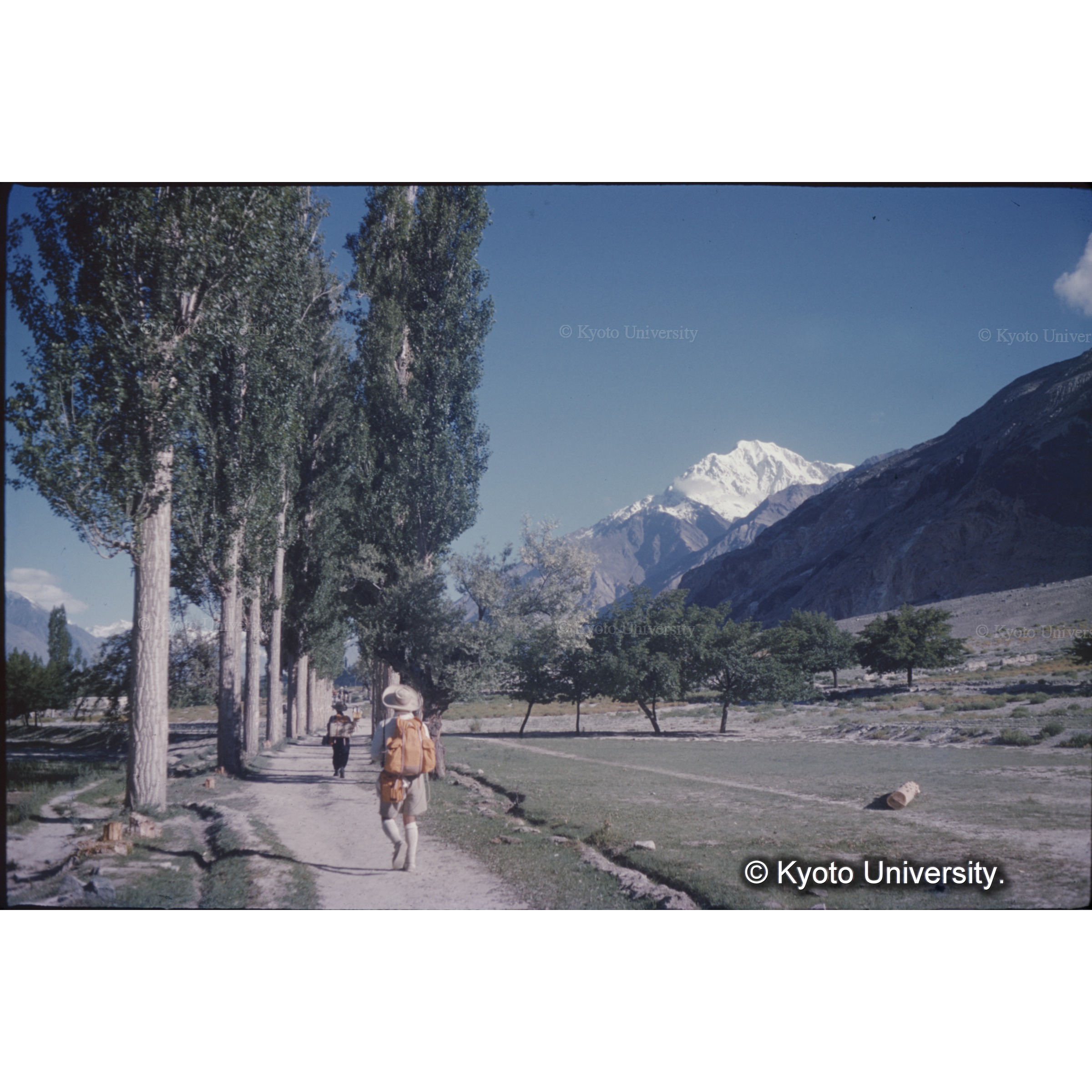 シガール村、山はゴゼルグンジェ (1)