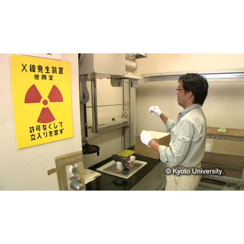 X線透過試験 (1)